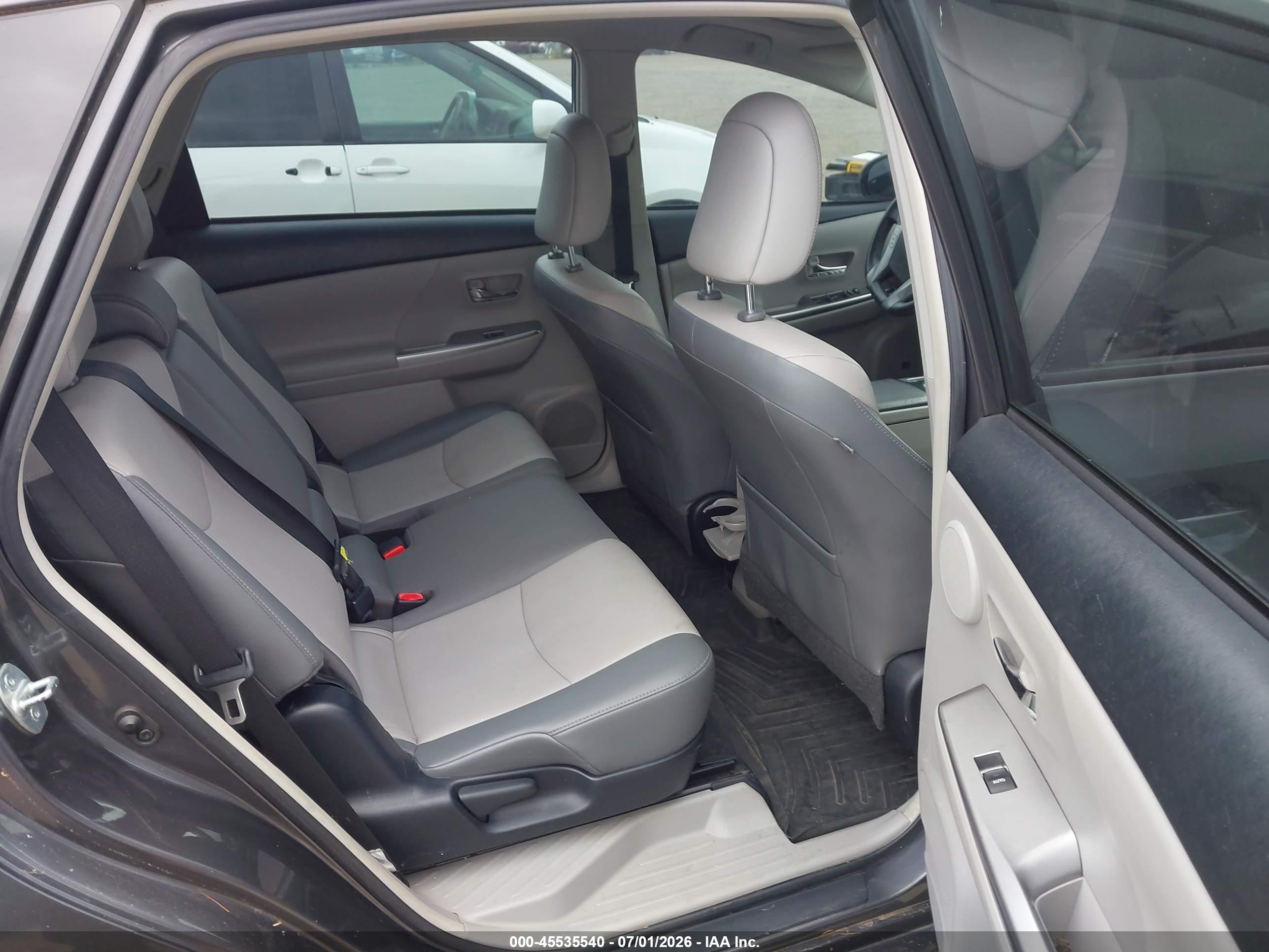 2015 Toyota Prius V Five Gray vin: JTDZN3EU4FJ027274