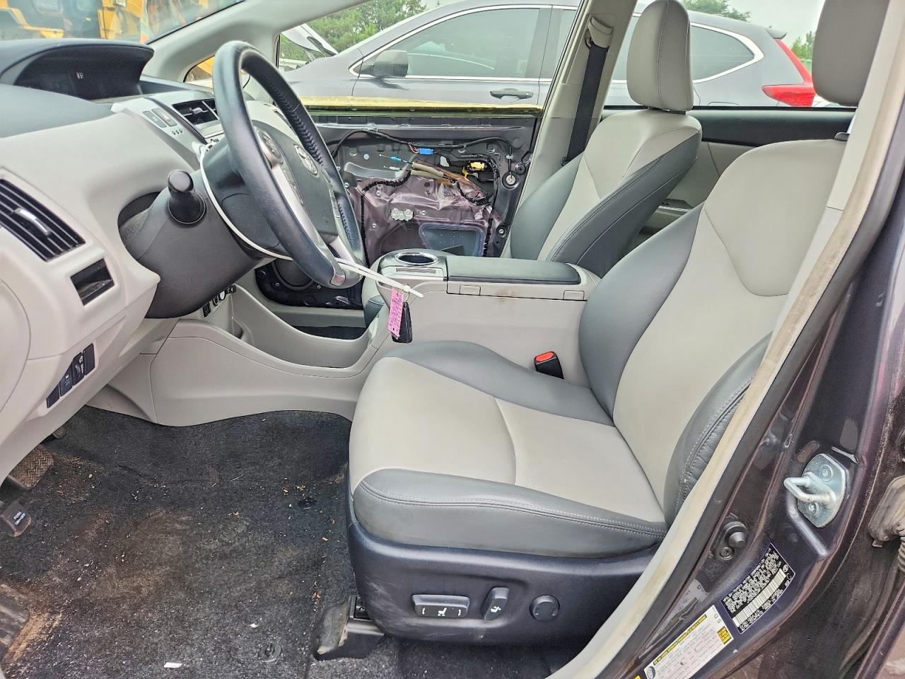 2015 Toyota Prius V Four Gray vin: JTDZN3EU4FJ038761