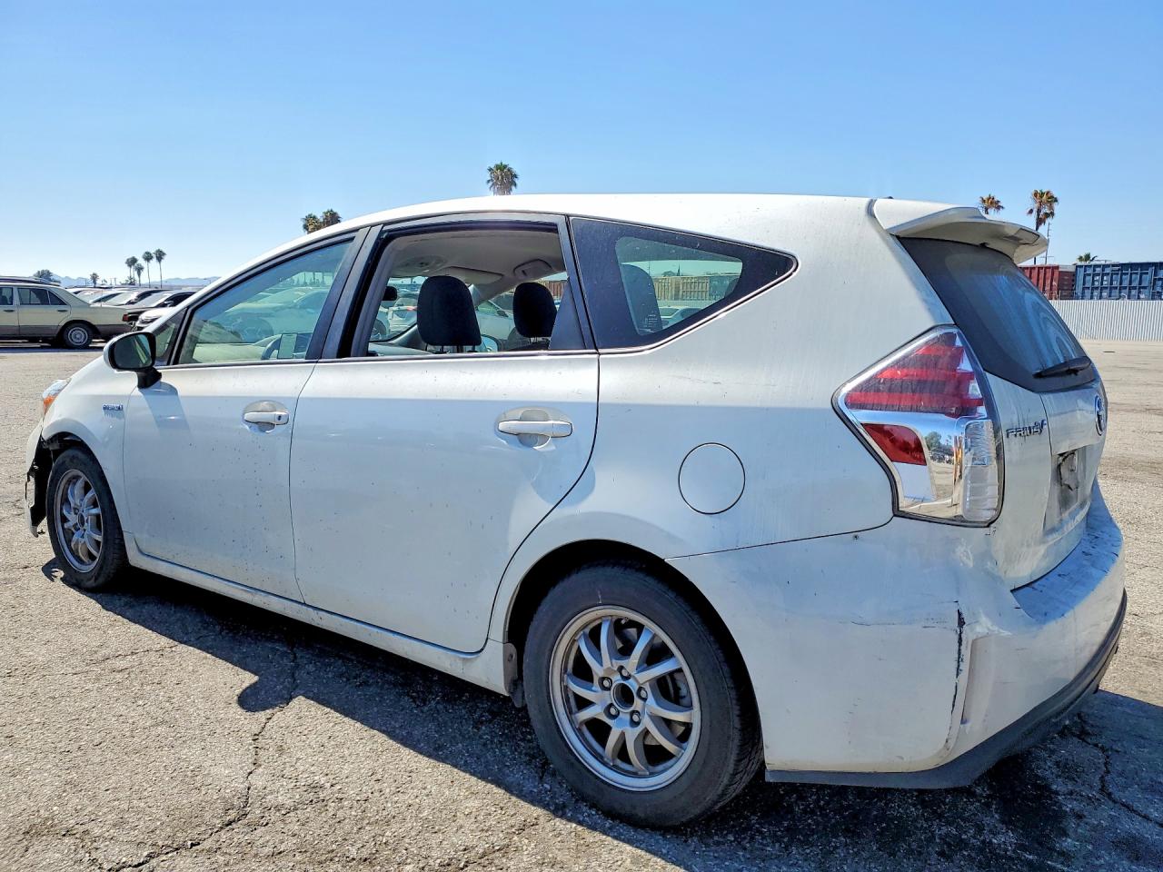 2015 Toyota Prius V Three White vin: JTDZN3EU4FJ040445