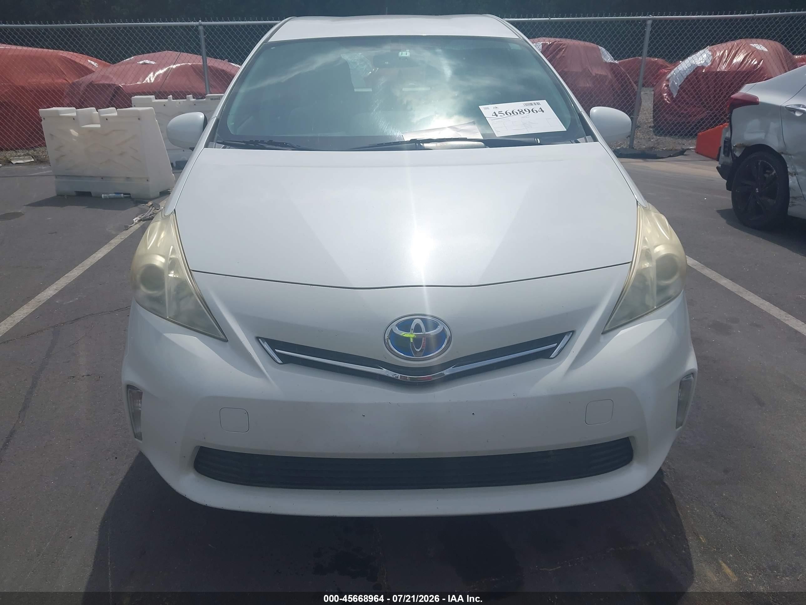 2012 Toyota Prius V Three White vin: JTDZN3EU5C3076788