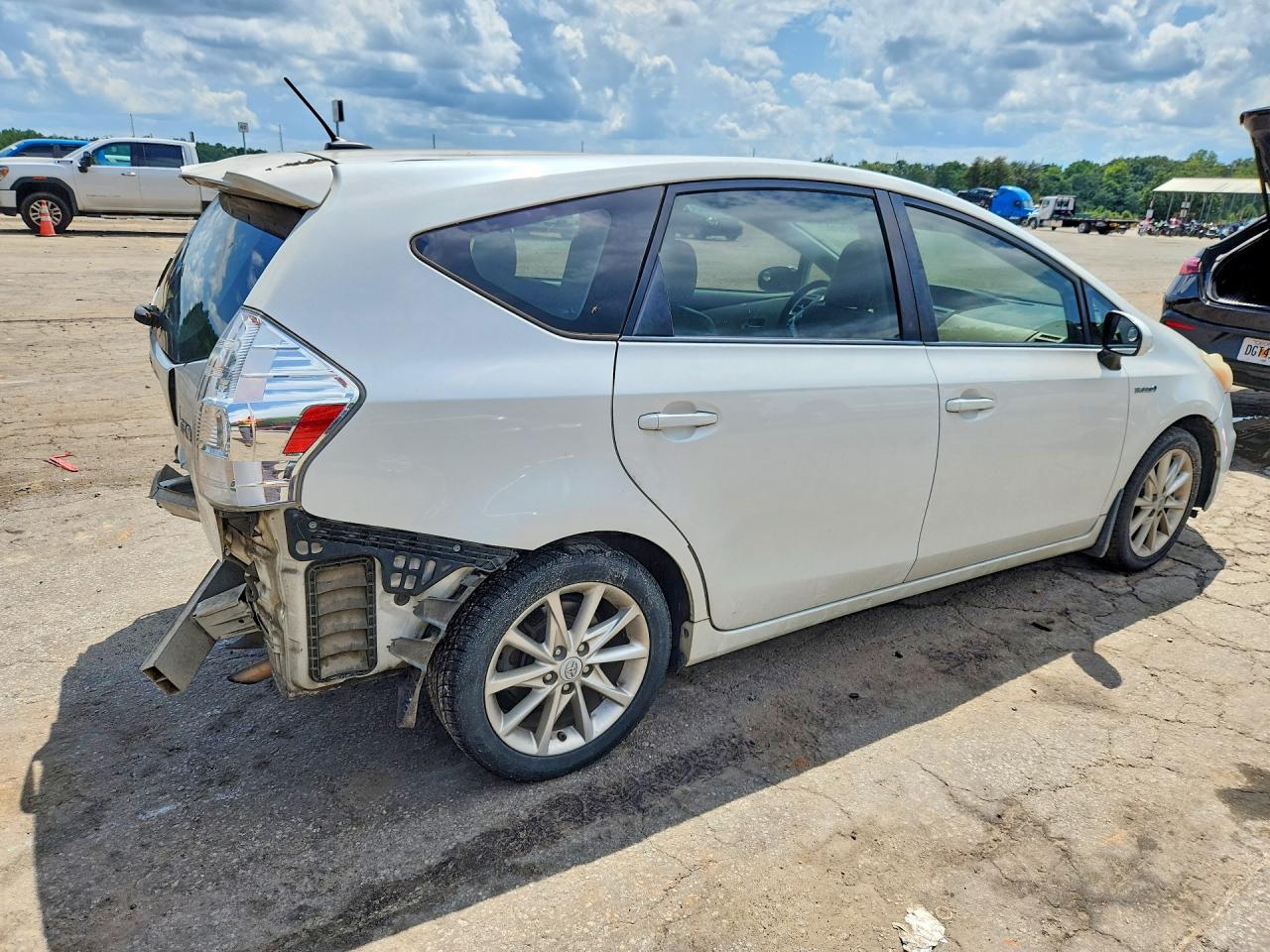 2012 Toyota Prius V Five White vin: JTDZN3EU5C3083319