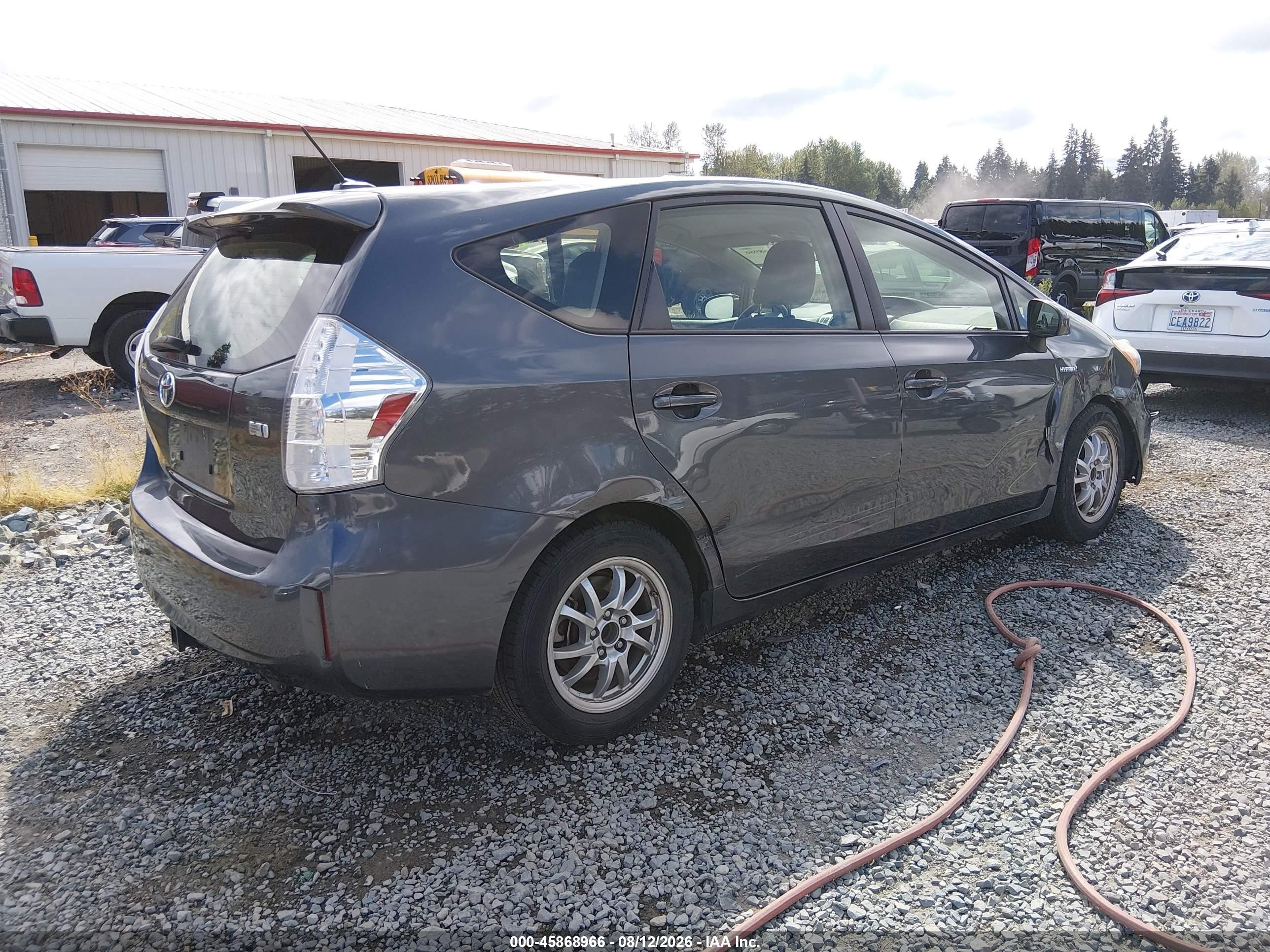 2013 Toyota Prius V Three Серый vin: JTDZN3EU5D3187245