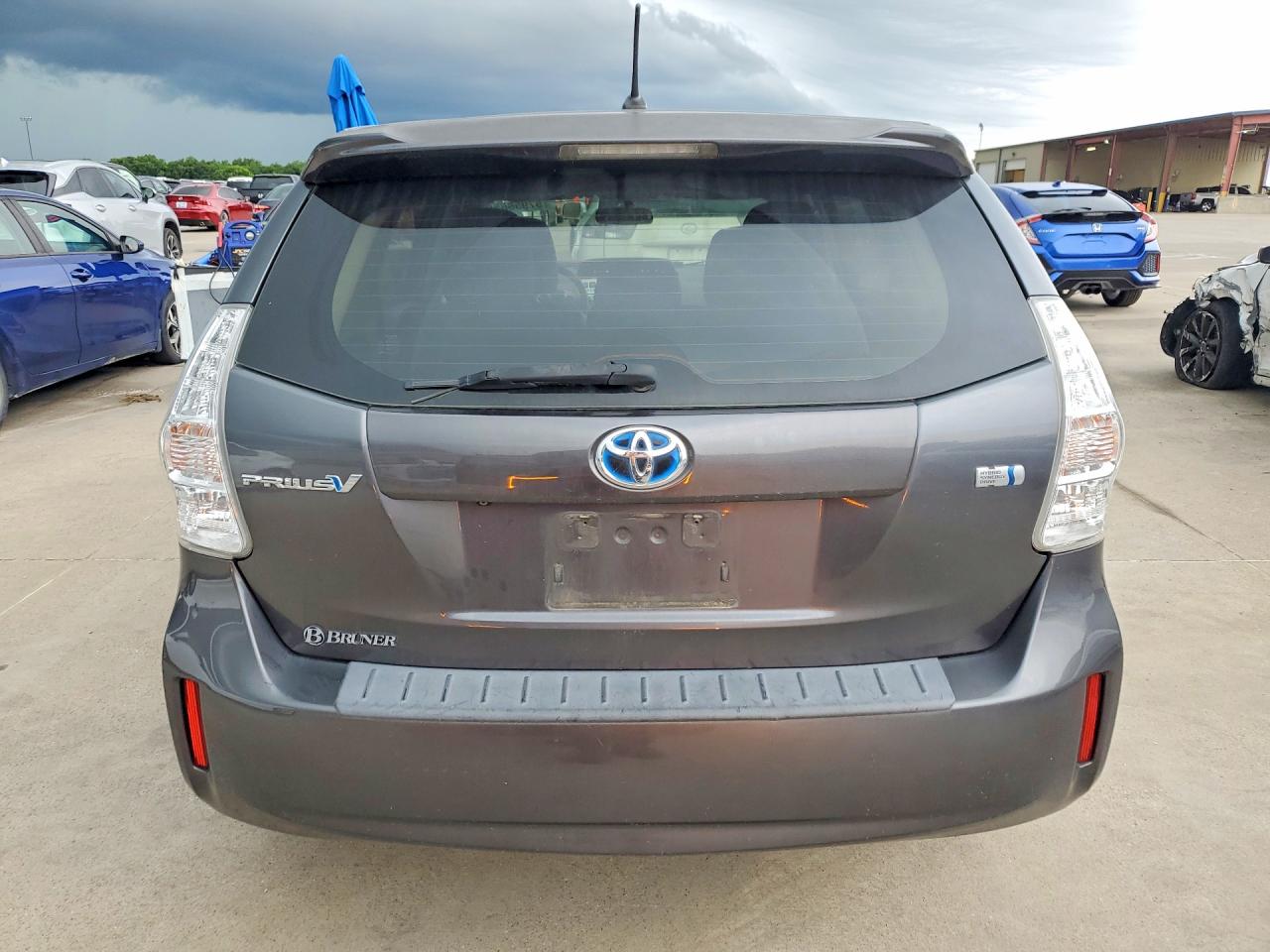 2013 Toyota Prius V Two Charcoal vin: JTDZN3EU5D3200057