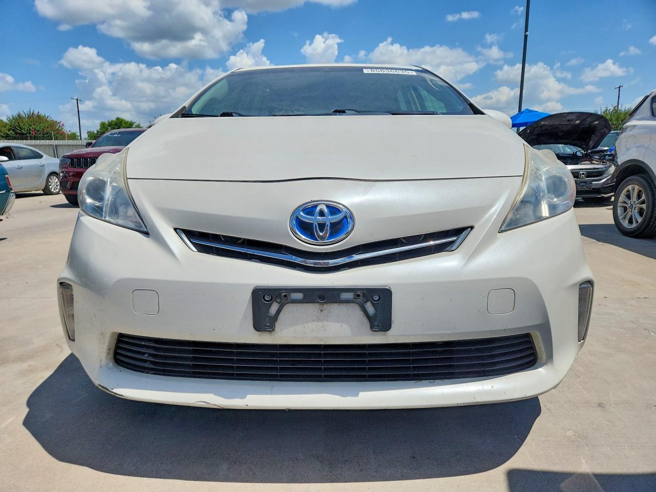 2013 Toyota Prius V Two White vin: JTDZN3EU5D3205338
