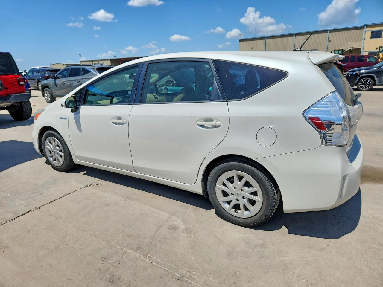 2013 Toyota Prius V Two White vin: JTDZN3EU5D3205338