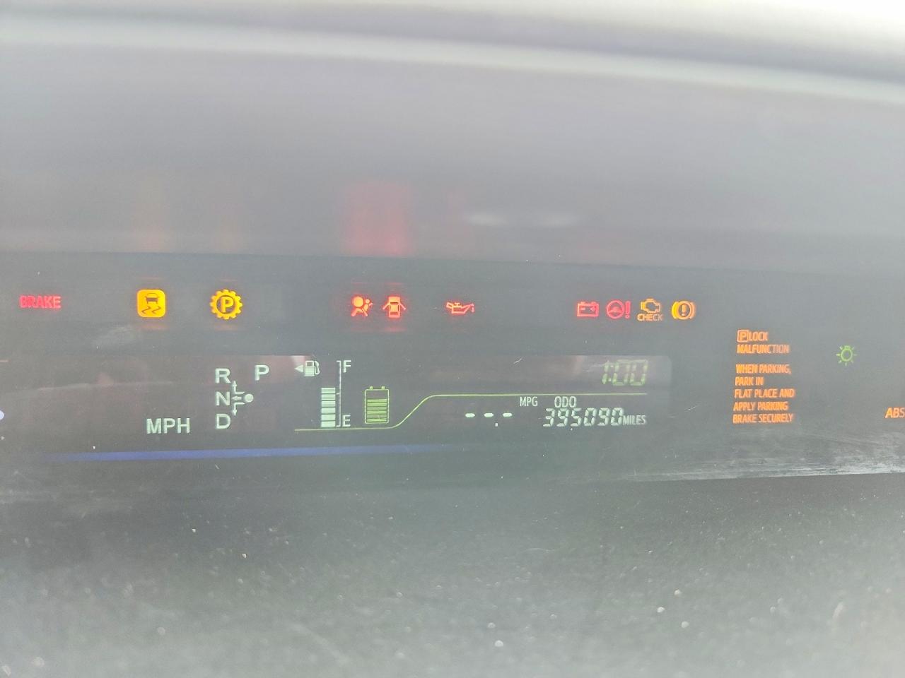 2013 Toyota Prius V Two White vin: JTDZN3EU5D3232149