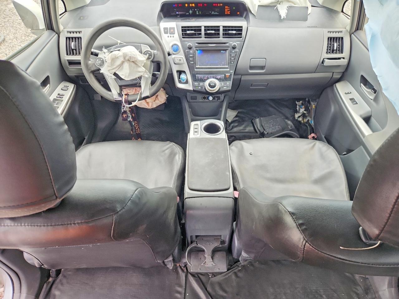 2013 Toyota Prius V Two White vin: JTDZN3EU5D3232149