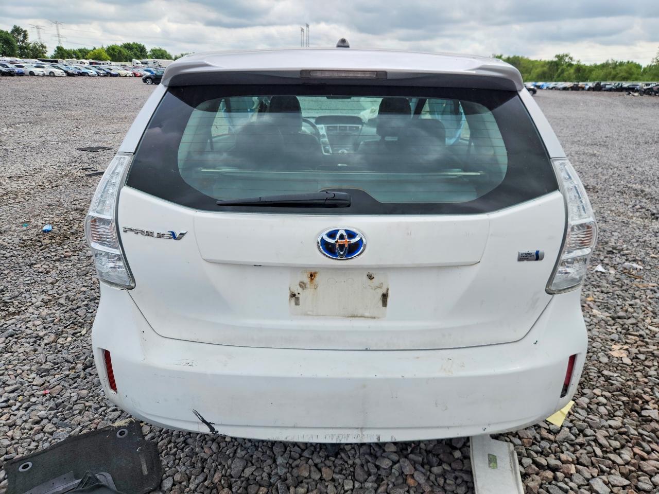 2013 Toyota Prius V Two White vin: JTDZN3EU5D3232149