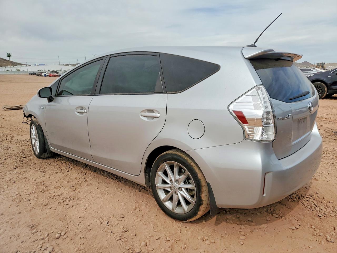 2013 Toyota Prius V Five Silver vin: JTDZN3EU5D3266527