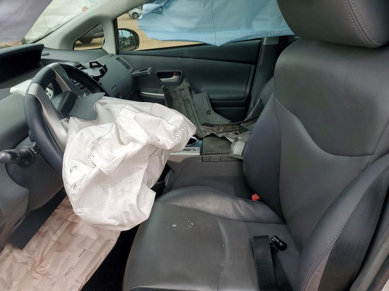 2013 Toyota Prius V Five Silver vin: JTDZN3EU5D3266527
