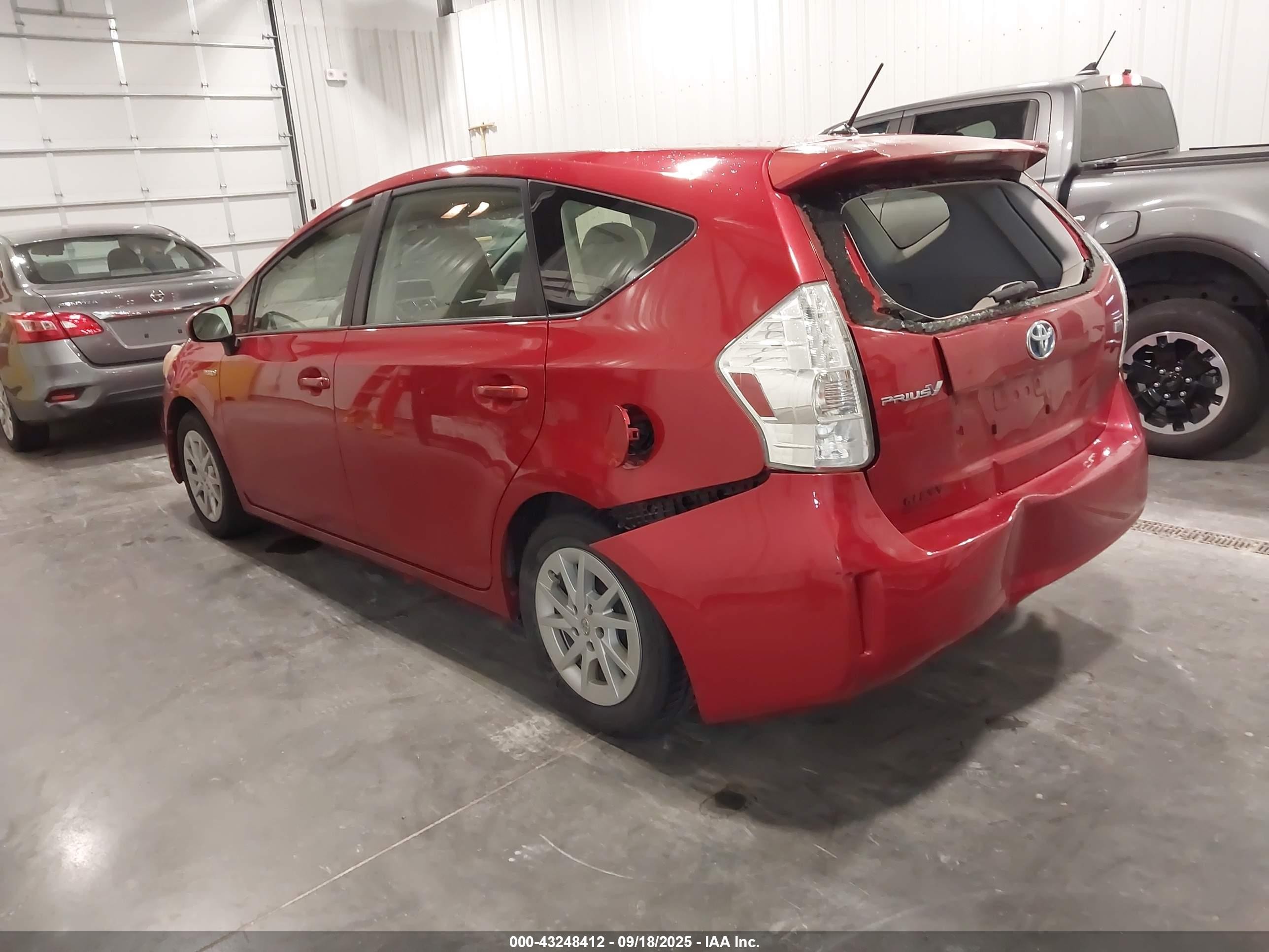 2014 Toyota Prius V Two Red vin: JTDZN3EU5E3295446