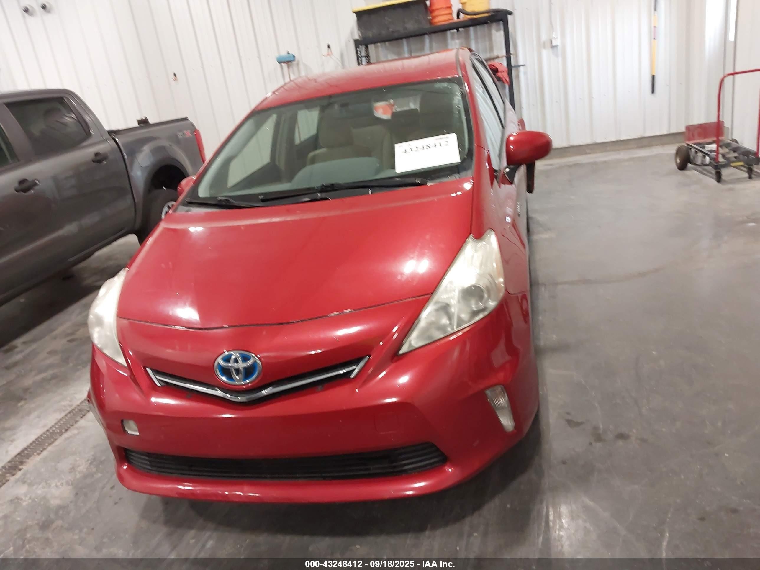2014 Toyota Prius V Two Red vin: JTDZN3EU5E3295446