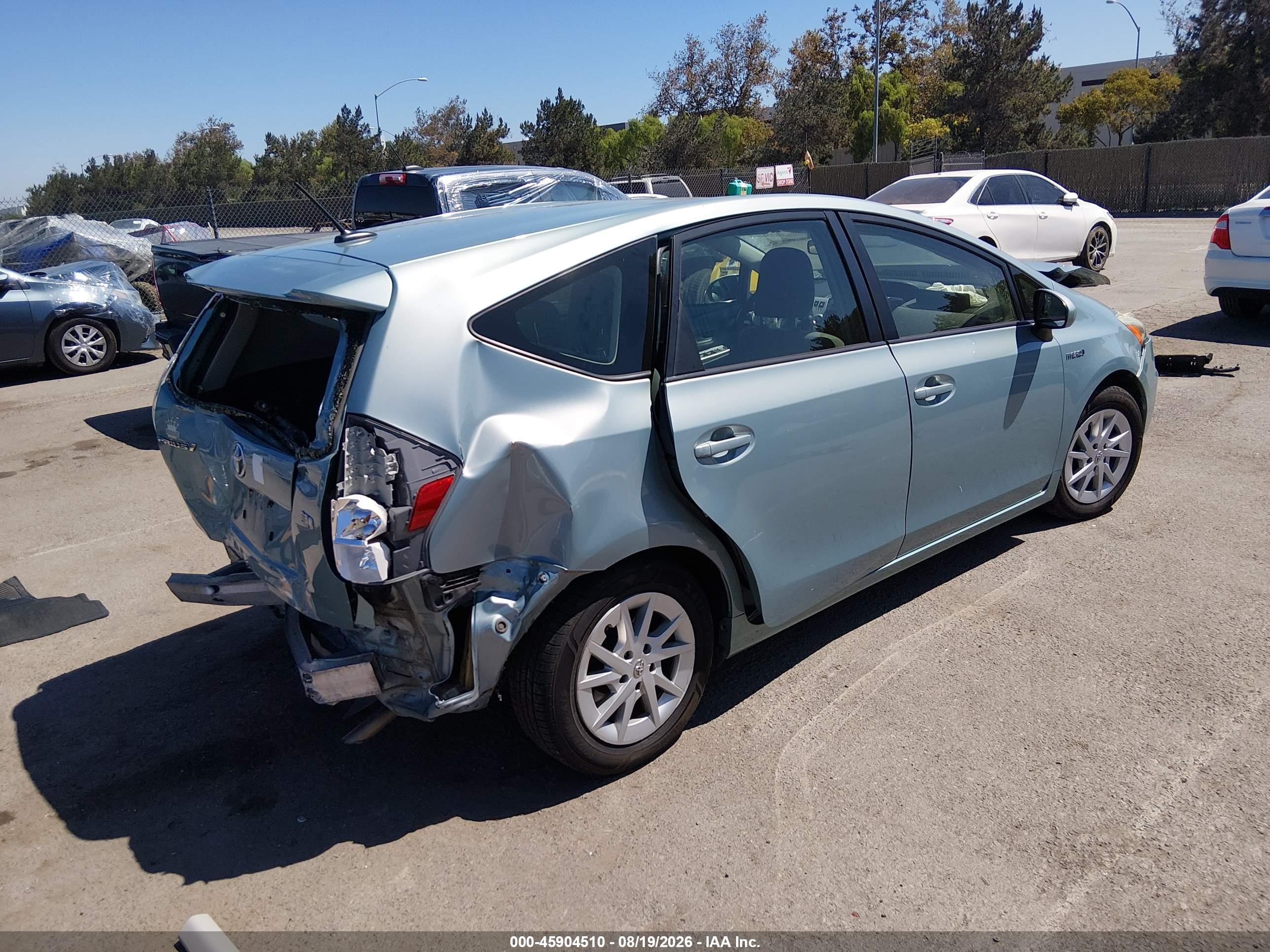 2014 Toyota Prius V Three Turquoise vin: JTDZN3EU5EJ015083