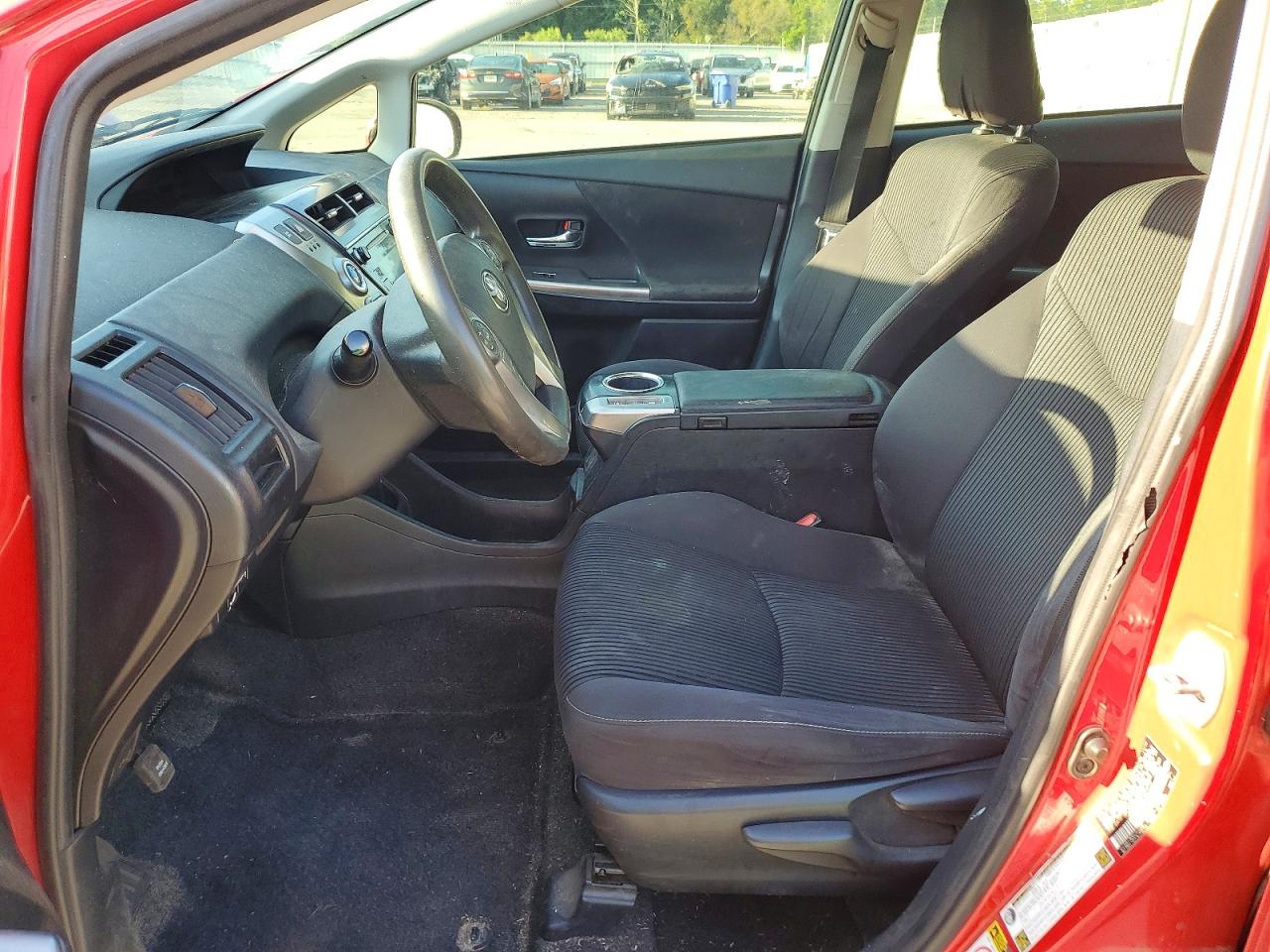 2015 Toyota Prius V Two Red vin: JTDZN3EU5FJ017112