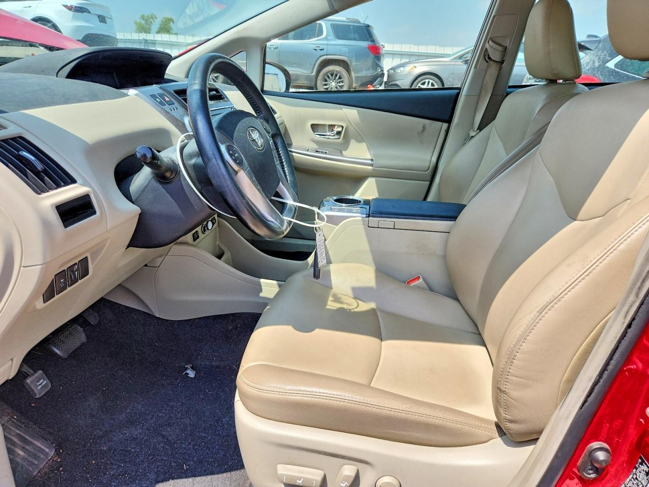 2015 Toyota Prius V Four Red vin: JTDZN3EU5FJ023007