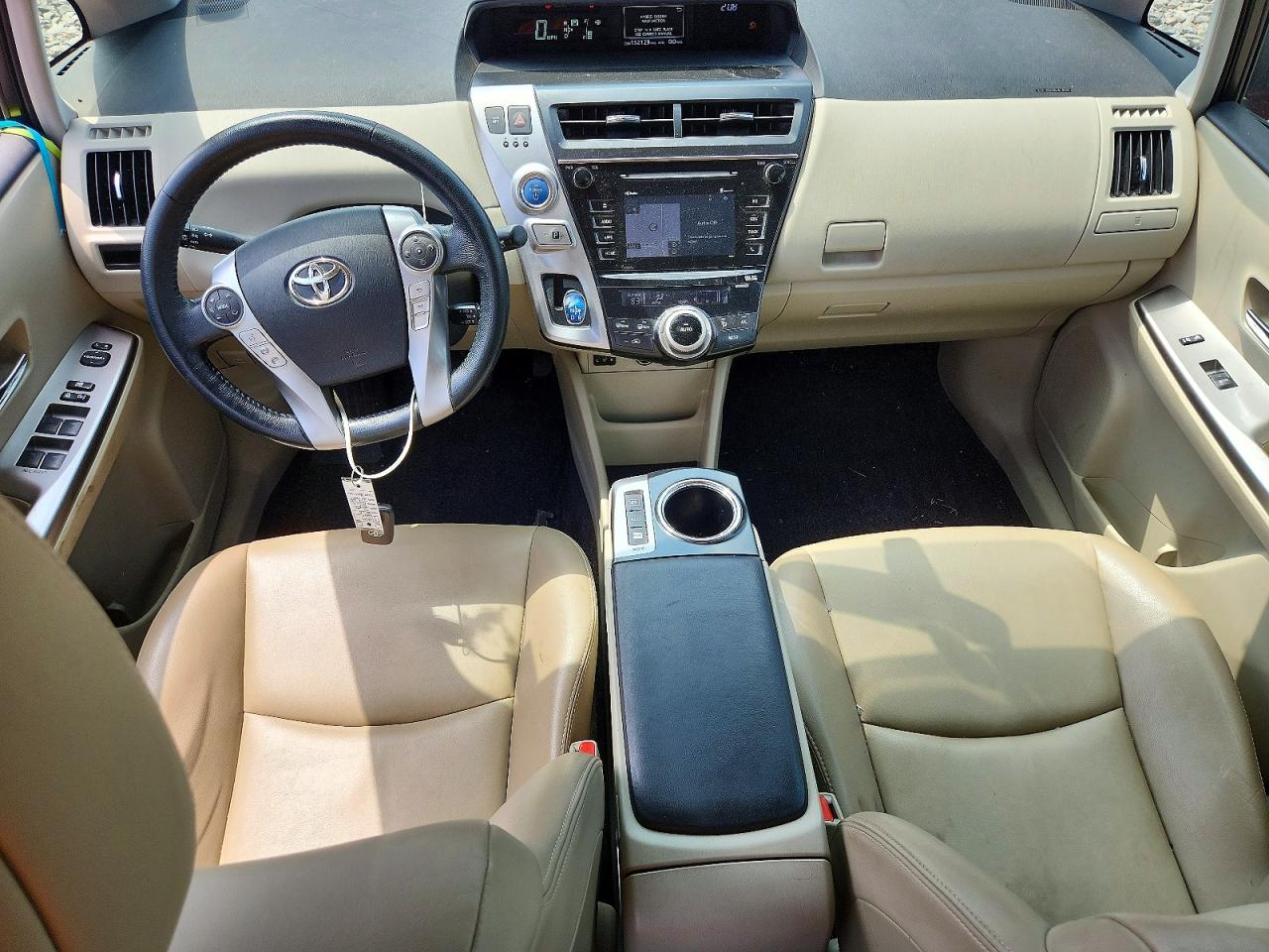 2015 Toyota Prius V Four Red vin: JTDZN3EU5FJ023007