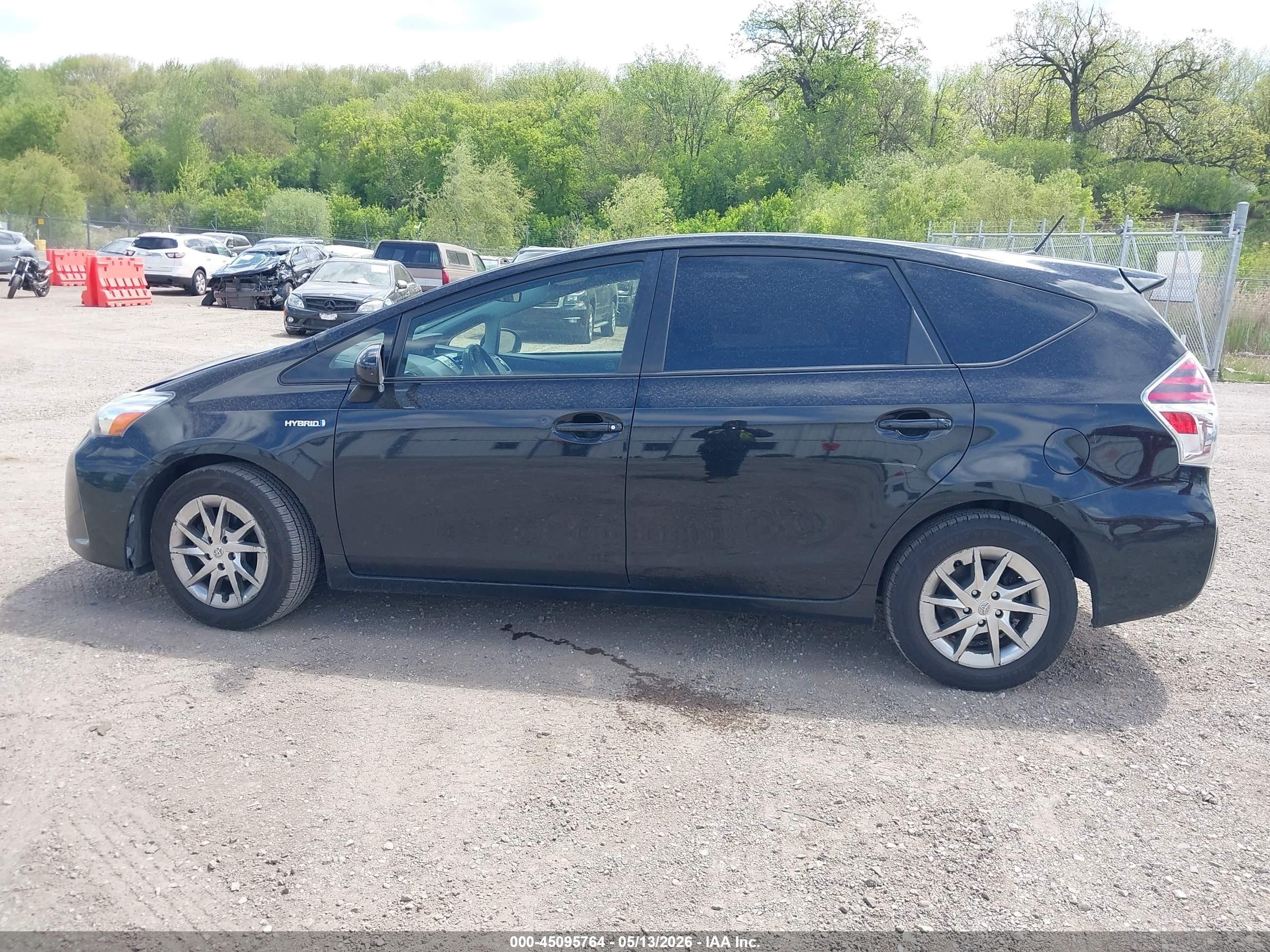 2015 Toyota Prius V Two Black vin: JTDZN3EU5FJ033553