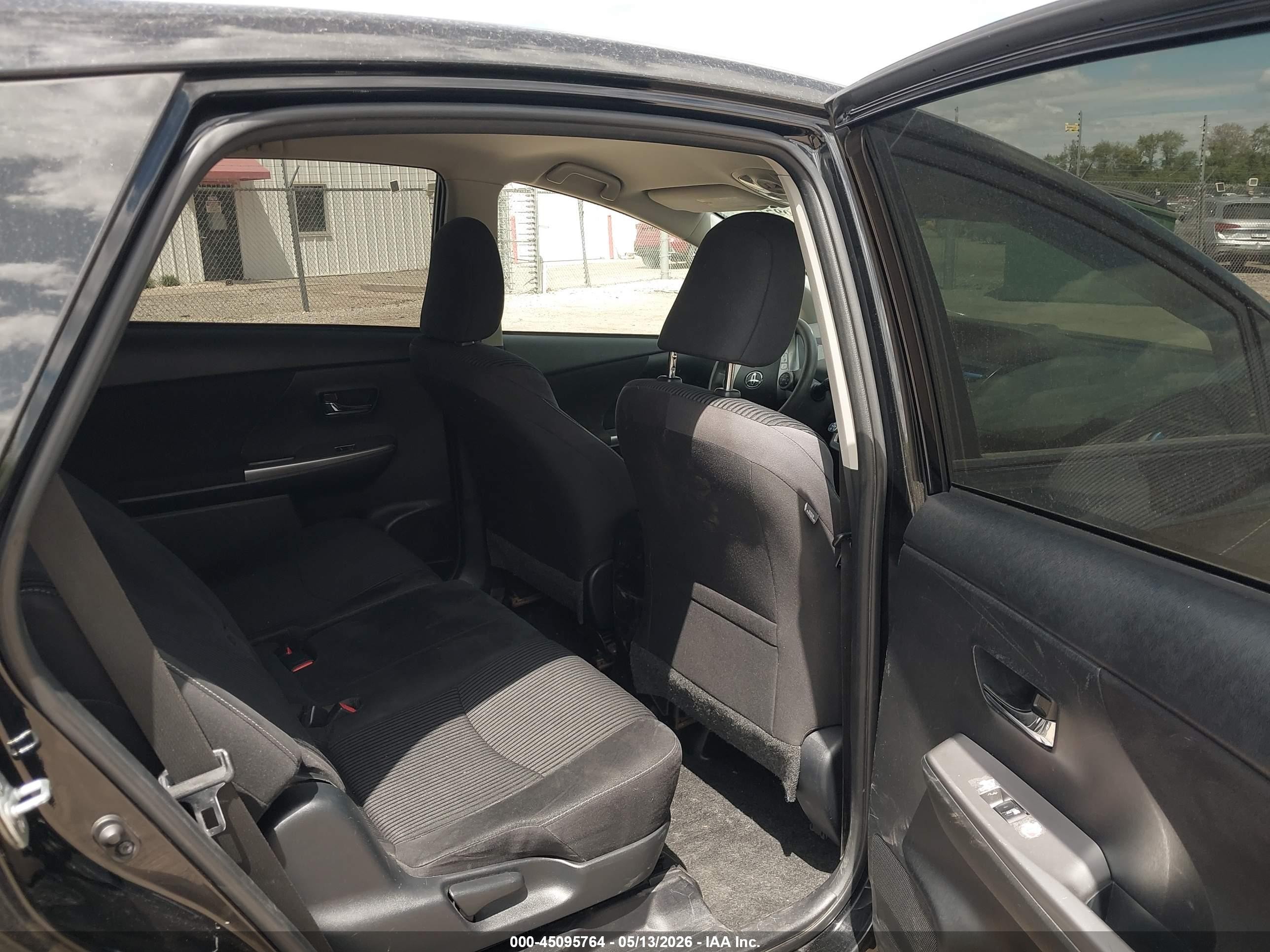 2015 Toyota Prius V Two Black vin: JTDZN3EU5FJ033553