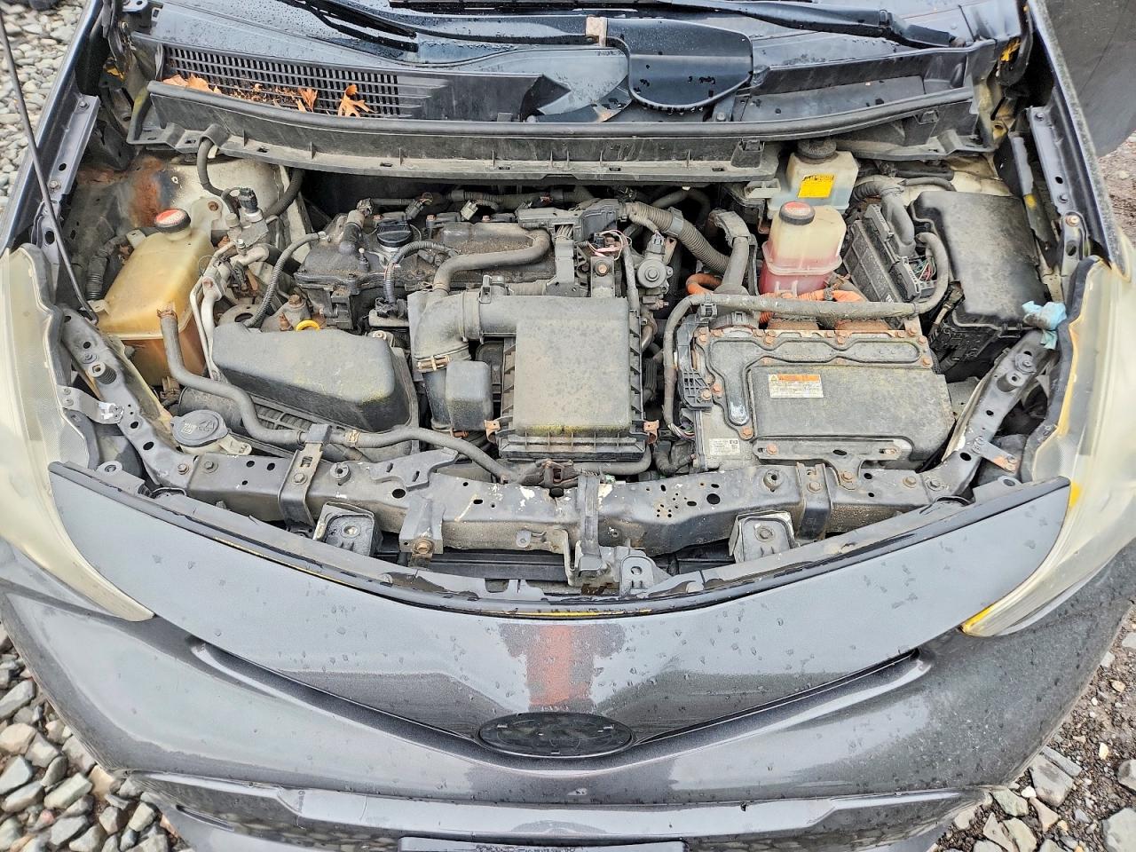 2015 Toyota Prius V Two Gray vin: JTDZN3EU5FJ035142