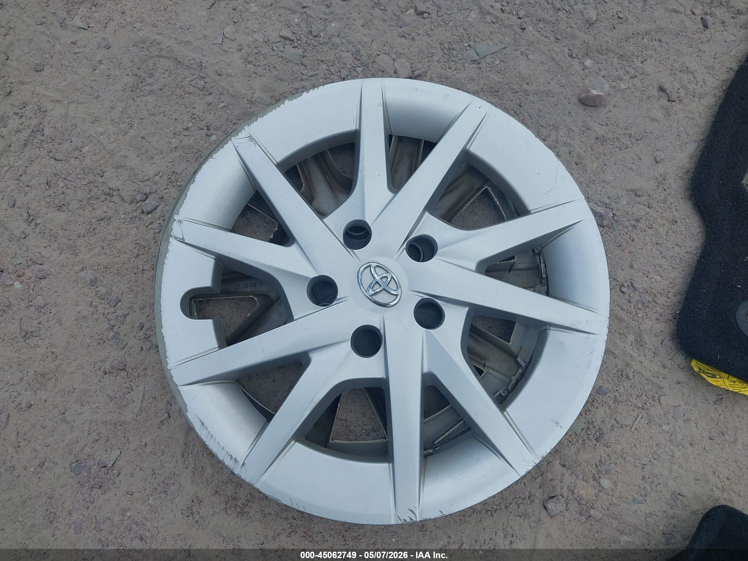 2012 Toyota Prius V Three Красный vin: JTDZN3EU6C3049941