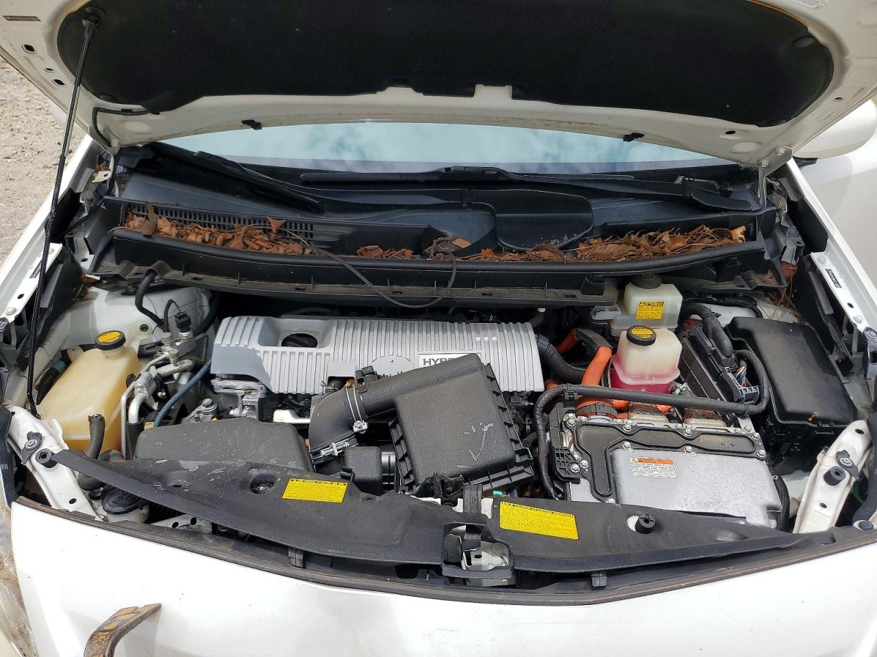 2012 Toyota Prius V Three White vin: JTDZN3EU6C3054010