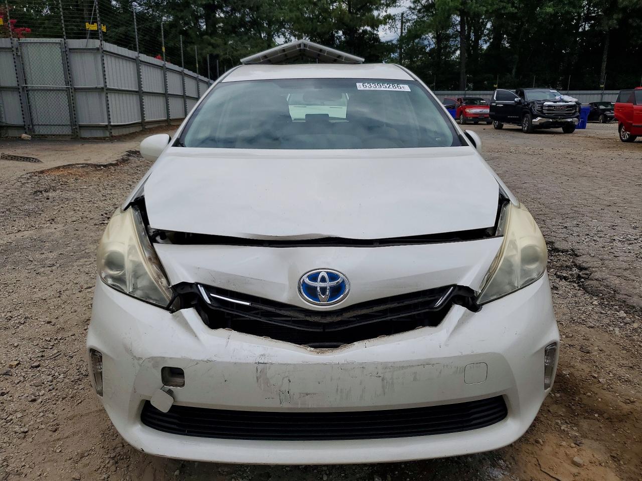 2012 Toyota Prius V Three White vin: JTDZN3EU6C3054010