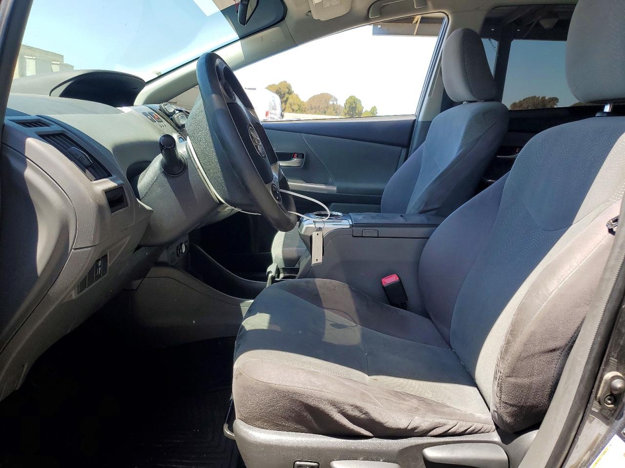 2012 Toyota Prius V Two Серый vin: JTDZN3EU6C3066500