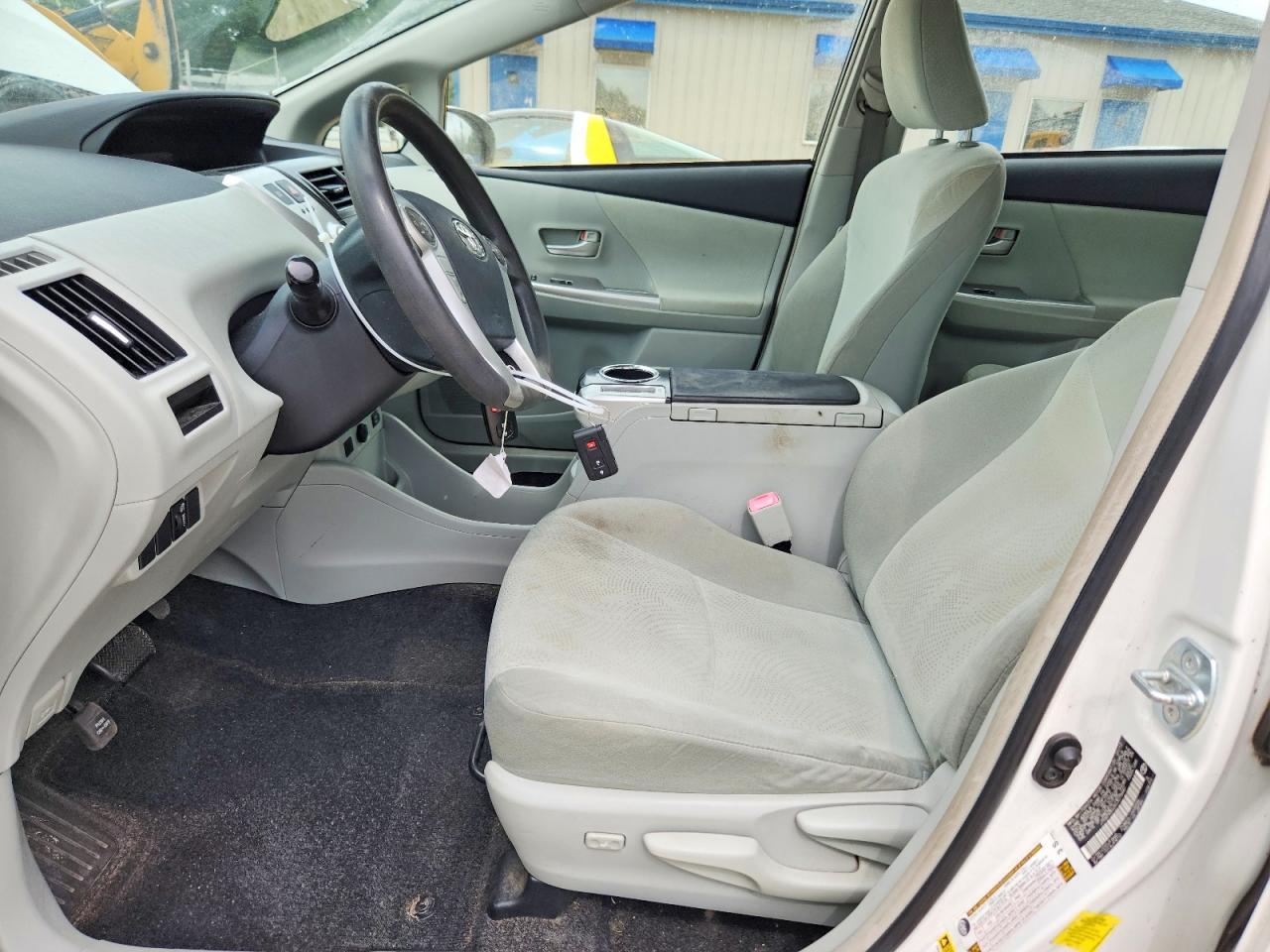 2012 Toyota Prius V Two White vin: JTDZN3EU6C3075441