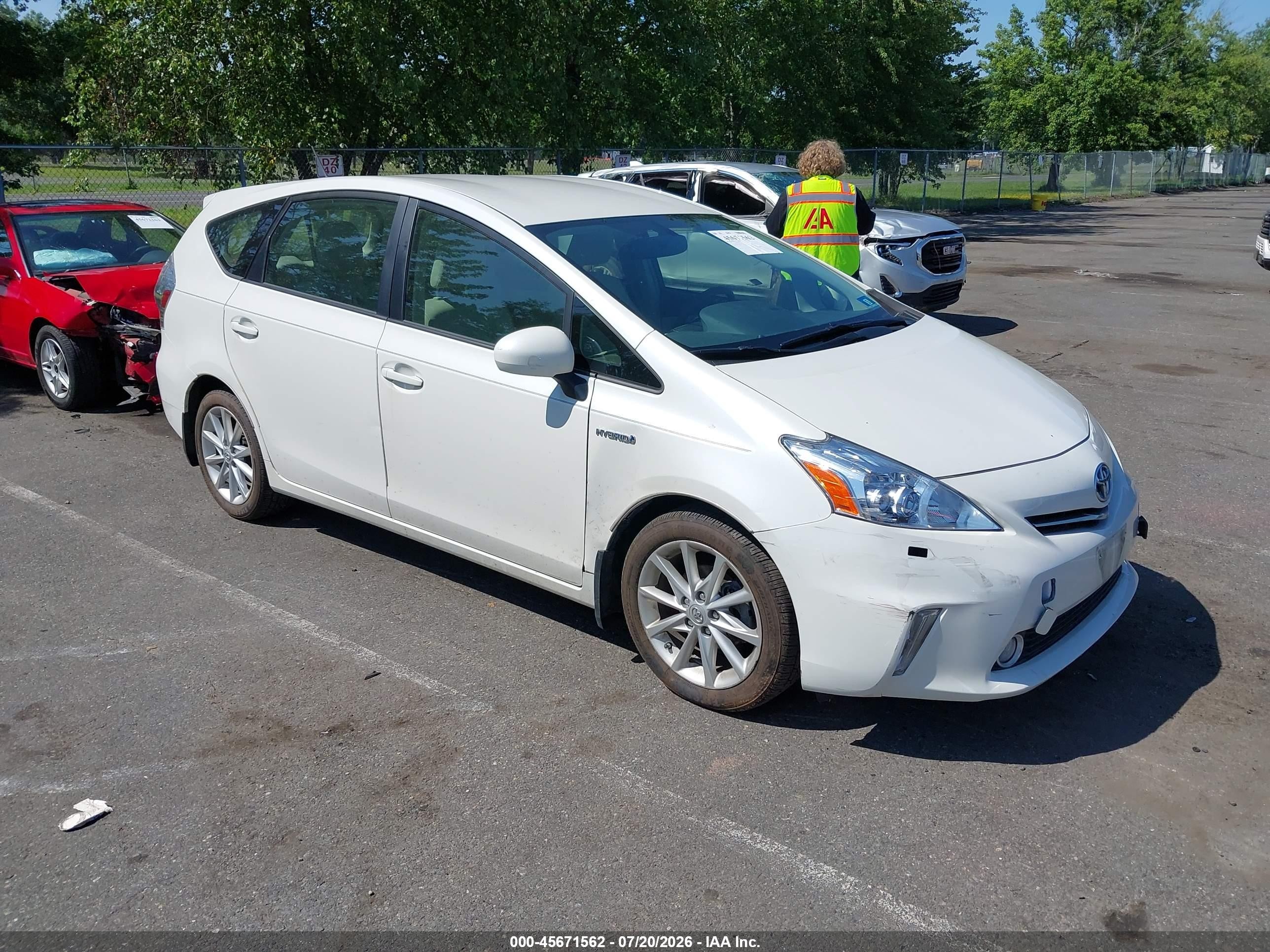 2012 Toyota Prius V Five White vin: JTDZN3EU6C3114352