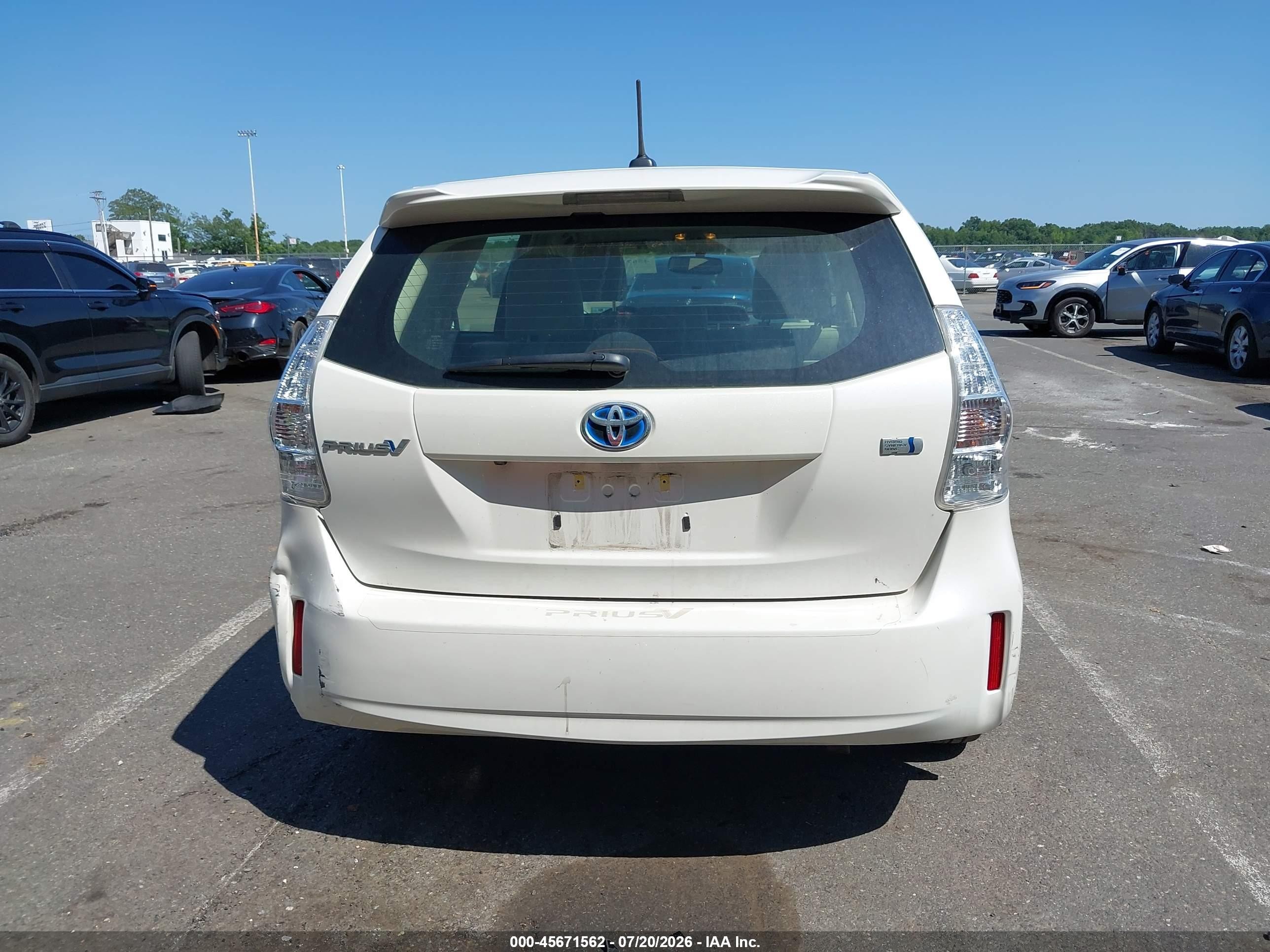 2012 Toyota Prius V Five White vin: JTDZN3EU6C3114352