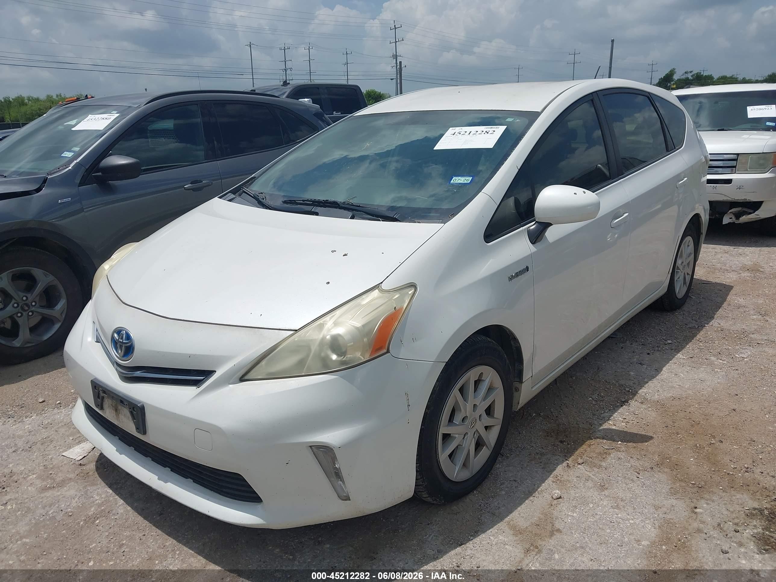 2012 Toyota Prius V Three White vin: JTDZN3EU6C3115694