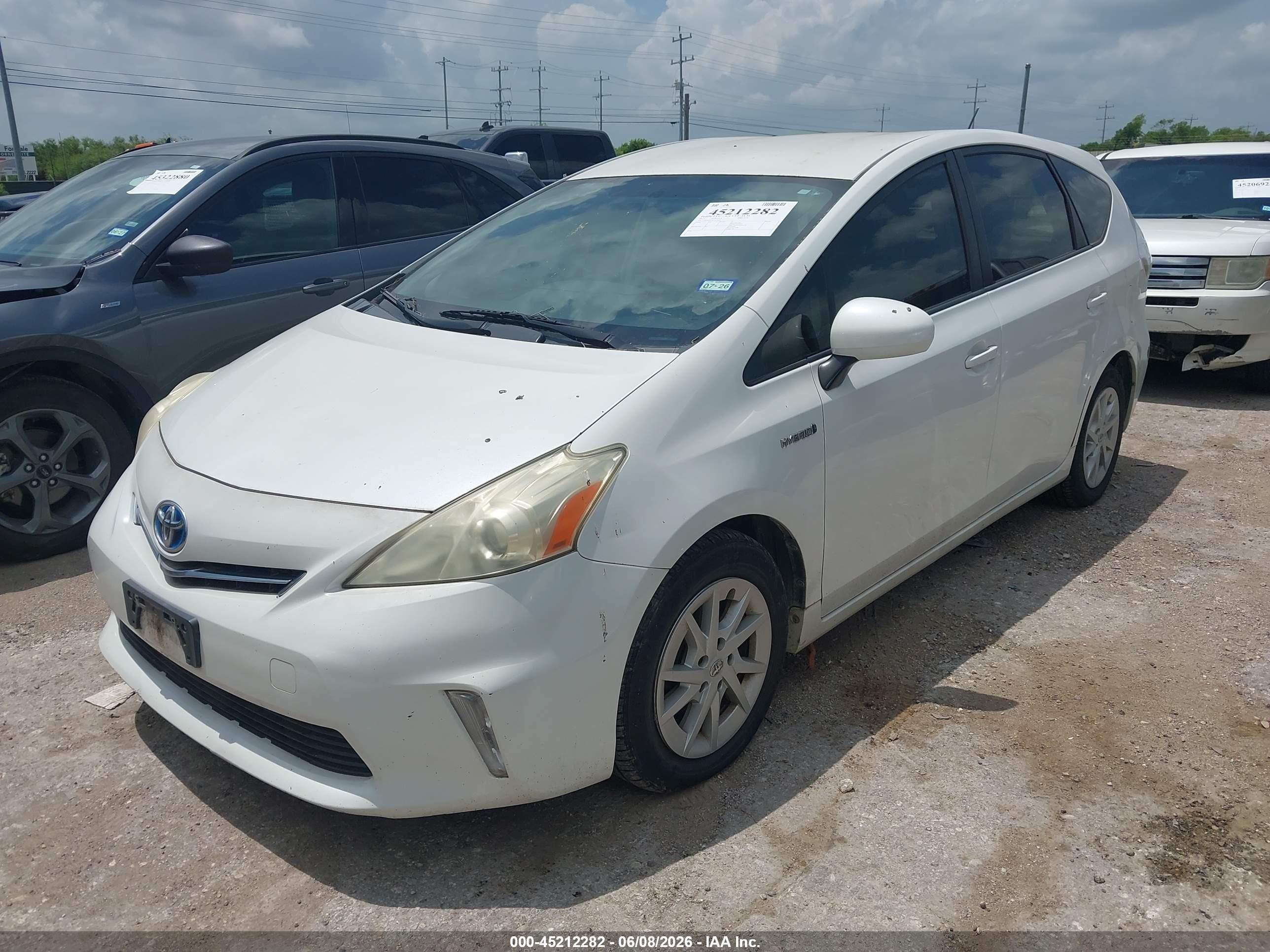 2012 Toyota Prius V Three White vin: JTDZN3EU6C3115694