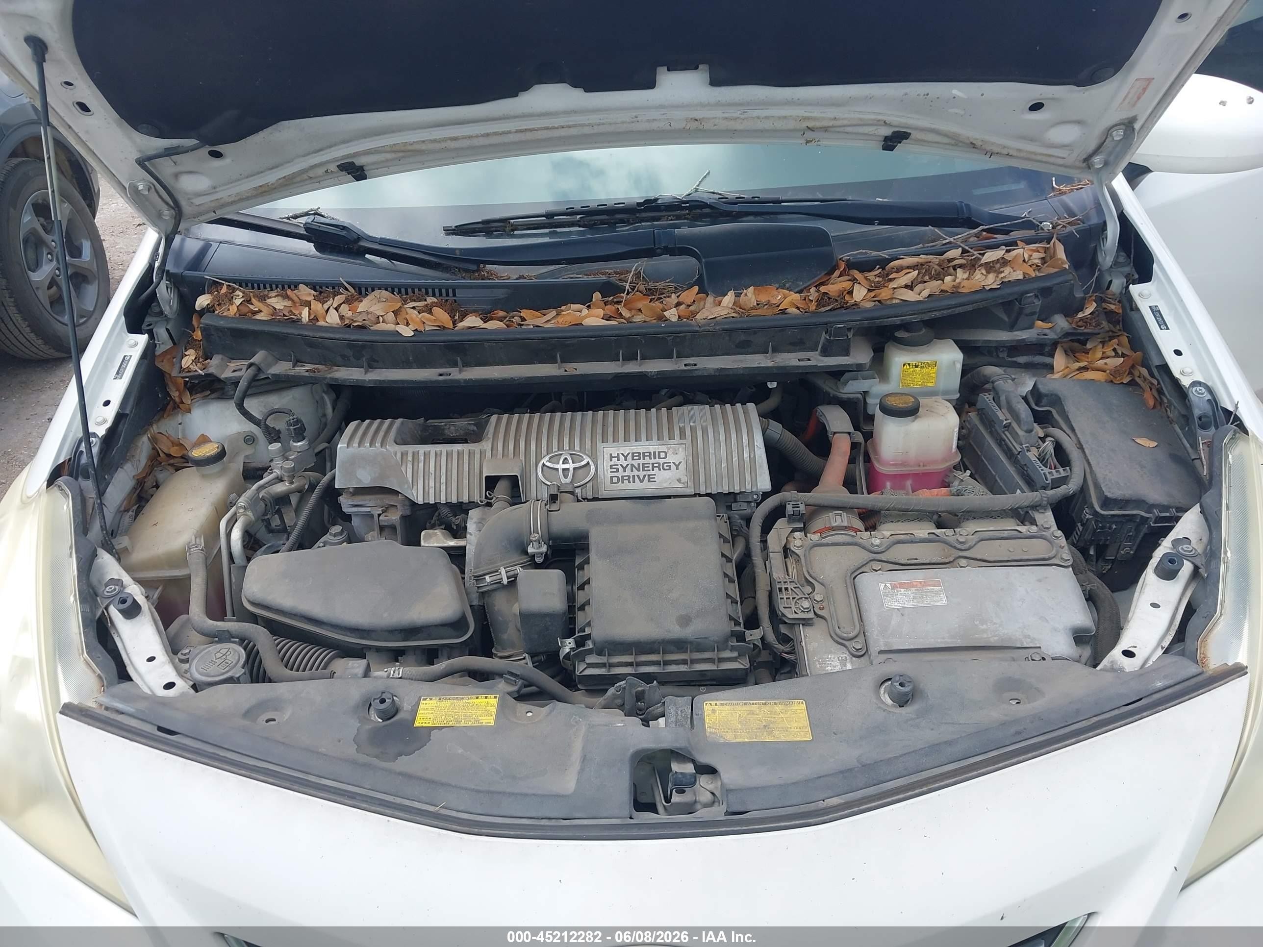 2012 Toyota Prius V Three White vin: JTDZN3EU6C3115694