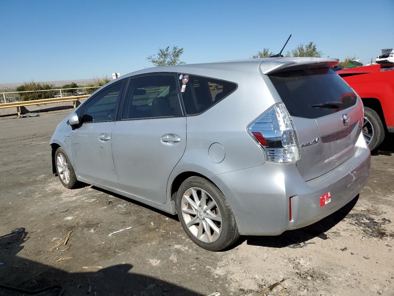 2012 Toyota Prius V Silver vin: JTDZN3EU6C3178634