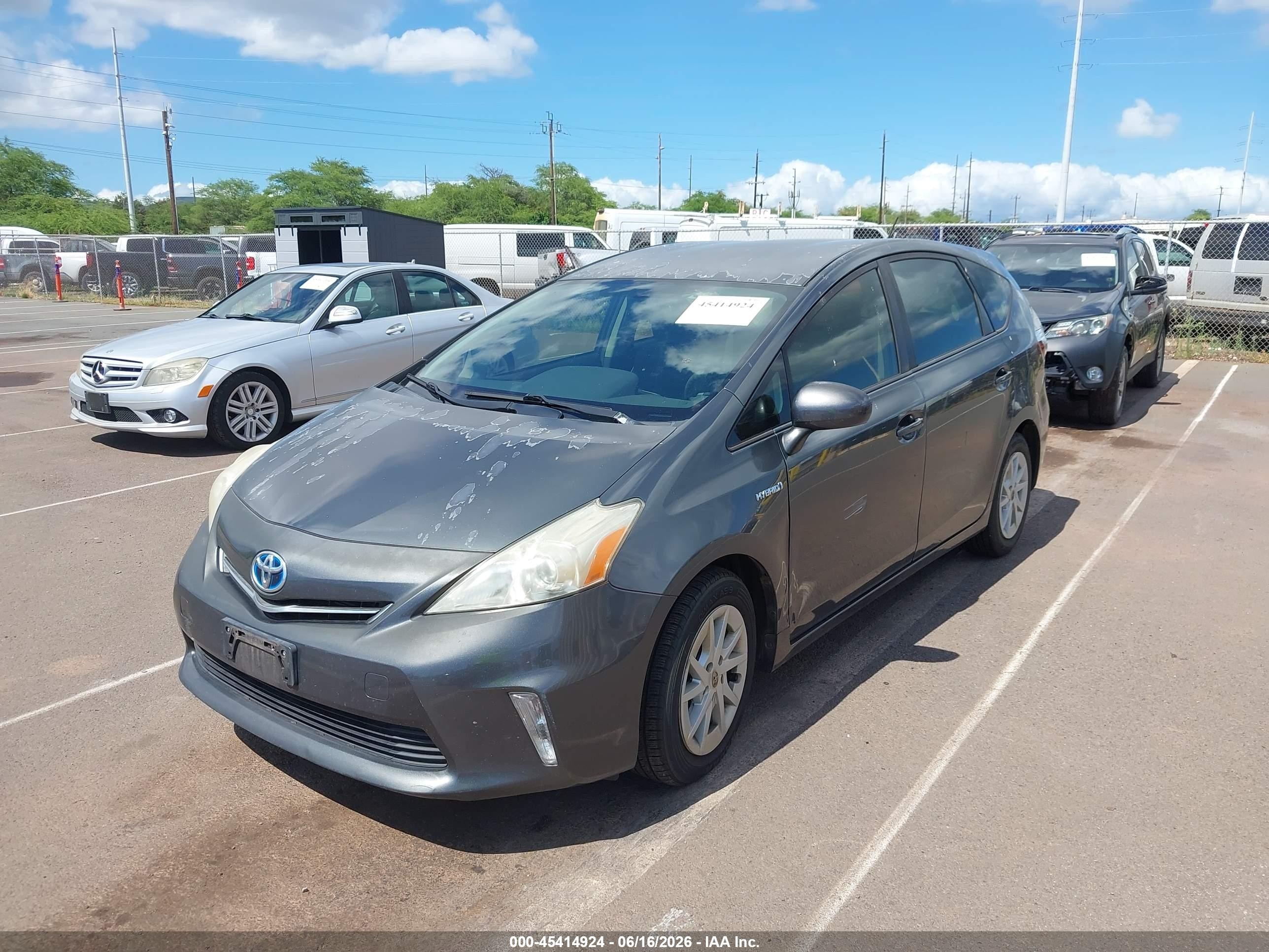 2013 Toyota Prius V Five/three/two Gray vin: JTDZN3EU6D3205574