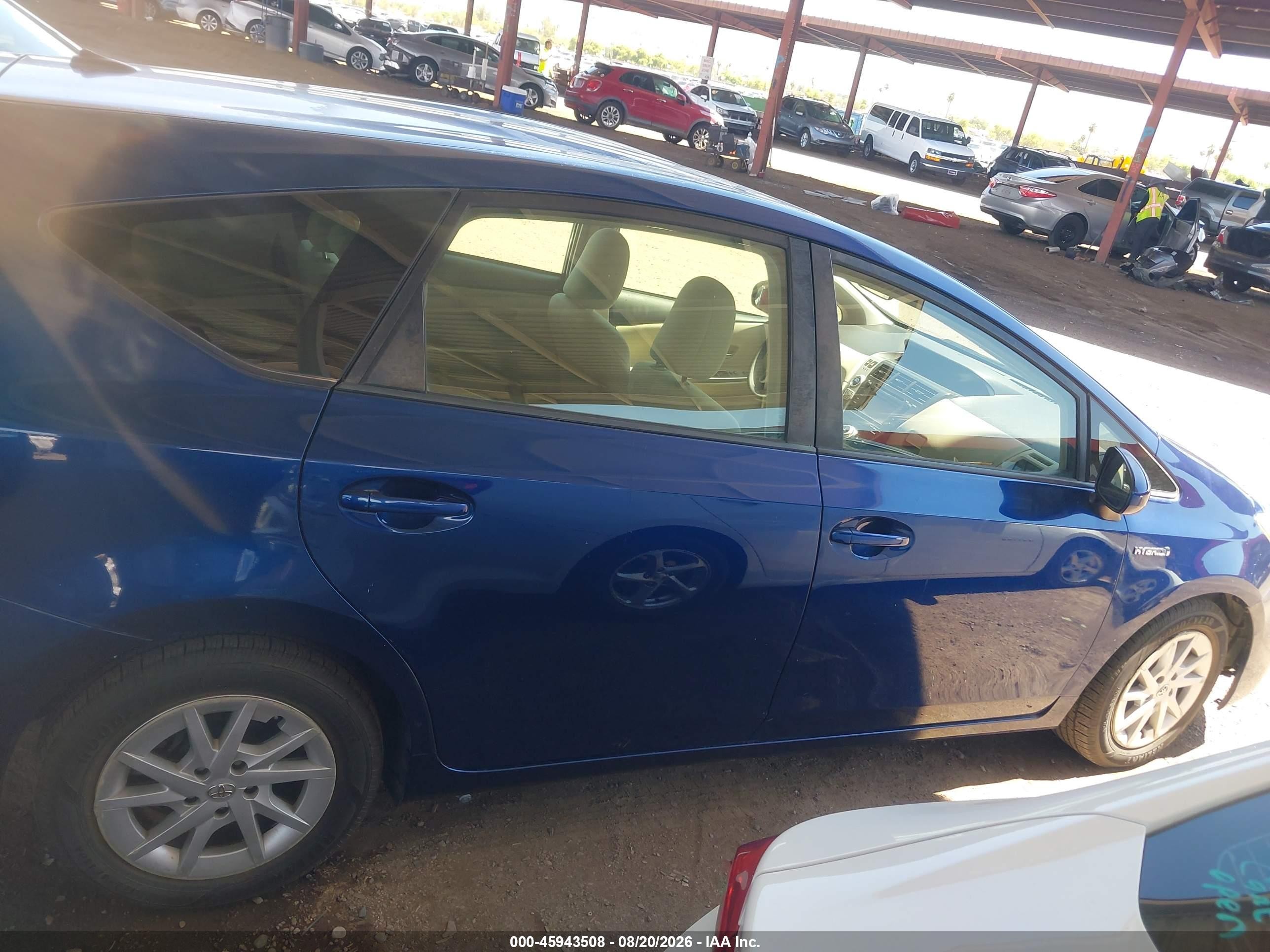 2013 Toyota Prius V Three Blue vin: JTDZN3EU6D3210936