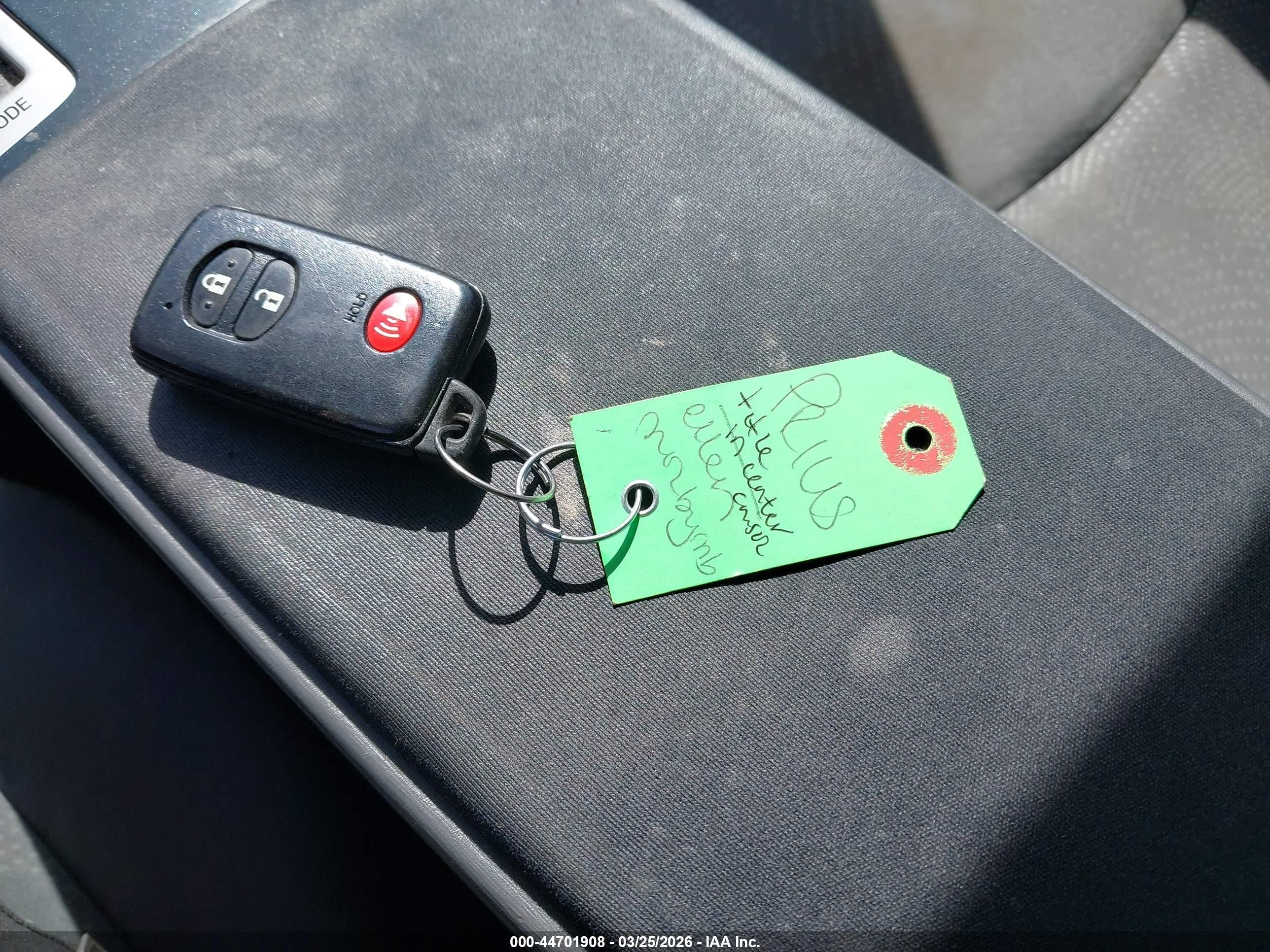 2013 Toyota Prius V Three Blue vin: JTDZN3EU6D3257724