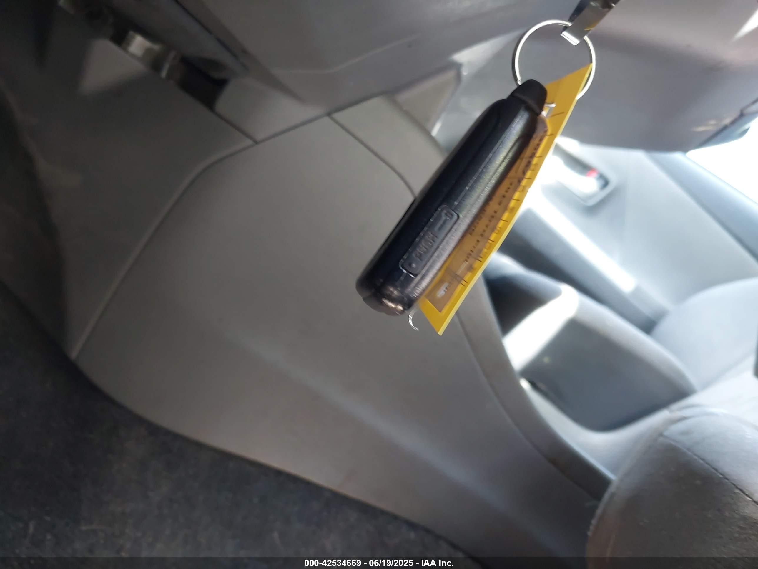 2013 Toyota Prius V Three Черный vin: JTDZN3EU6D3262311
