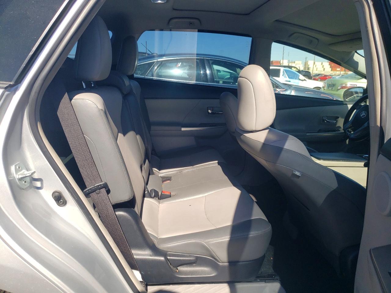 2015 Toyota Prius V Five Gray vin: JTDZN3EU6FJ039913