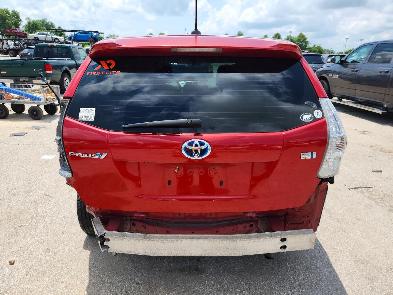 2012 Toyota Prius V Three Красный vin: JTDZN3EU7C3030461