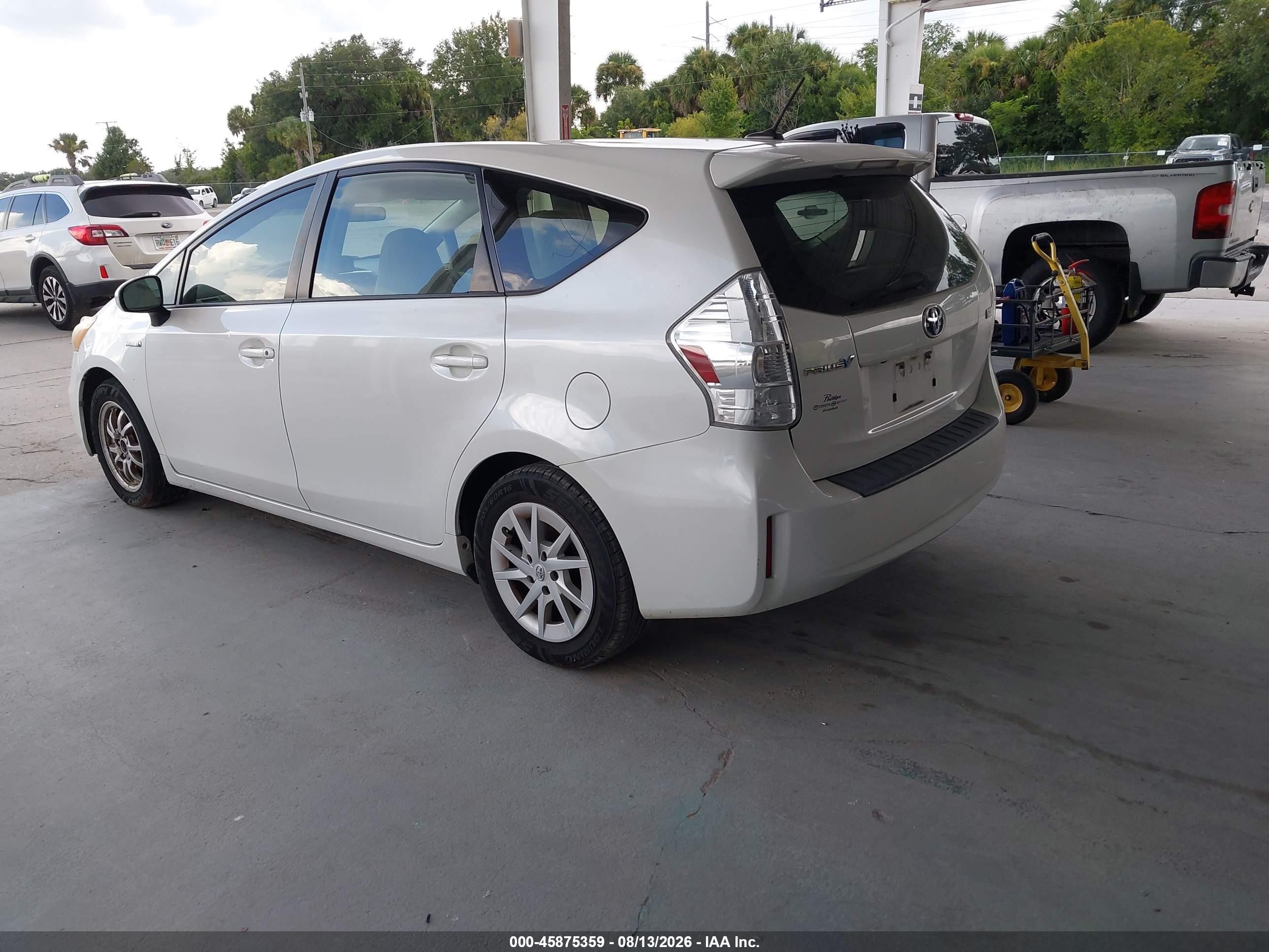 2012 Toyota Prius V Three White vin: JTDZN3EU7C3107703