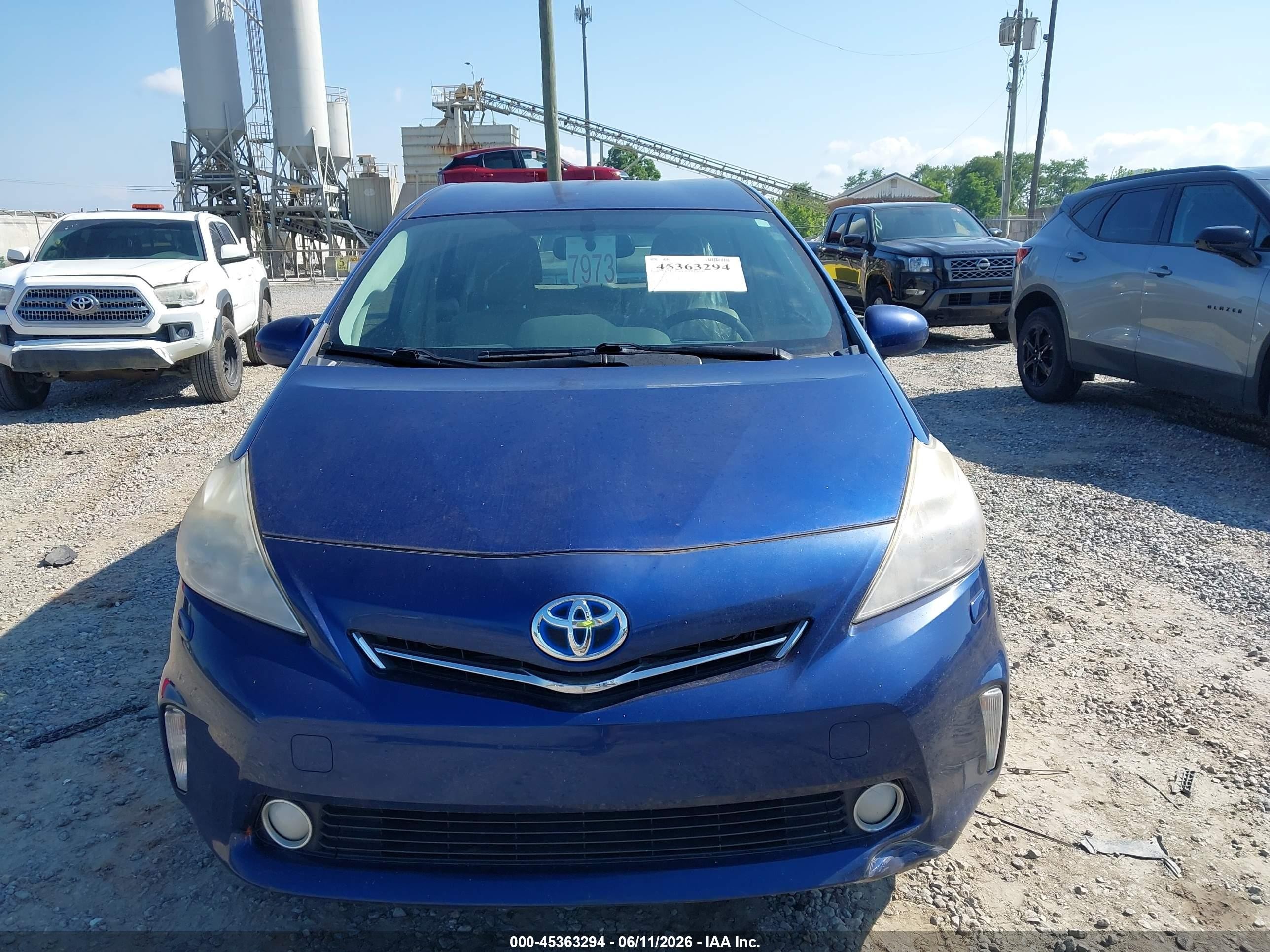 2012 Toyota Prius V Five Синий vin: JTDZN3EU7C3120564