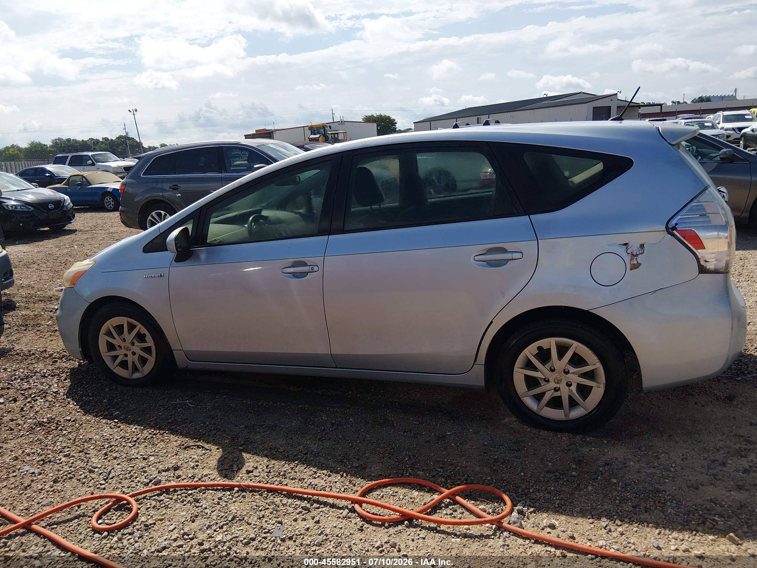 2012 Toyota Prius V Two Blue vin: JTDZN3EU7C3141124