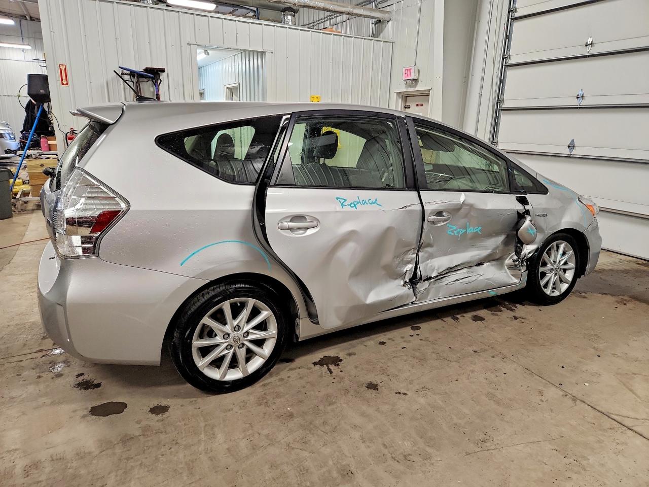 2012 Toyota Prius V Five Silver vin: JTDZN3EU7C3176830