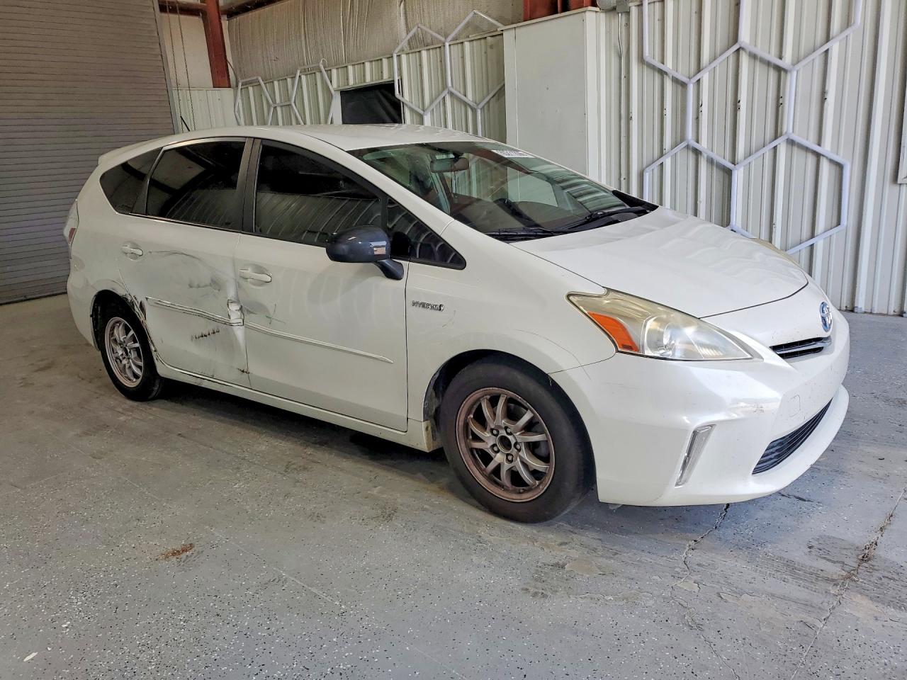 2012 Toyota Prius V Three White vin: JTDZN3EU7C3178156