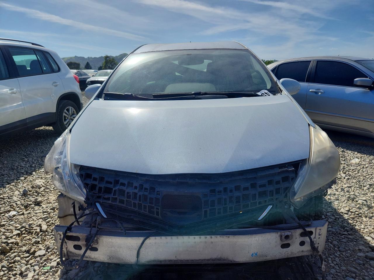 2013 Toyota Prius V Five White vin: JTDZN3EU7D3190812