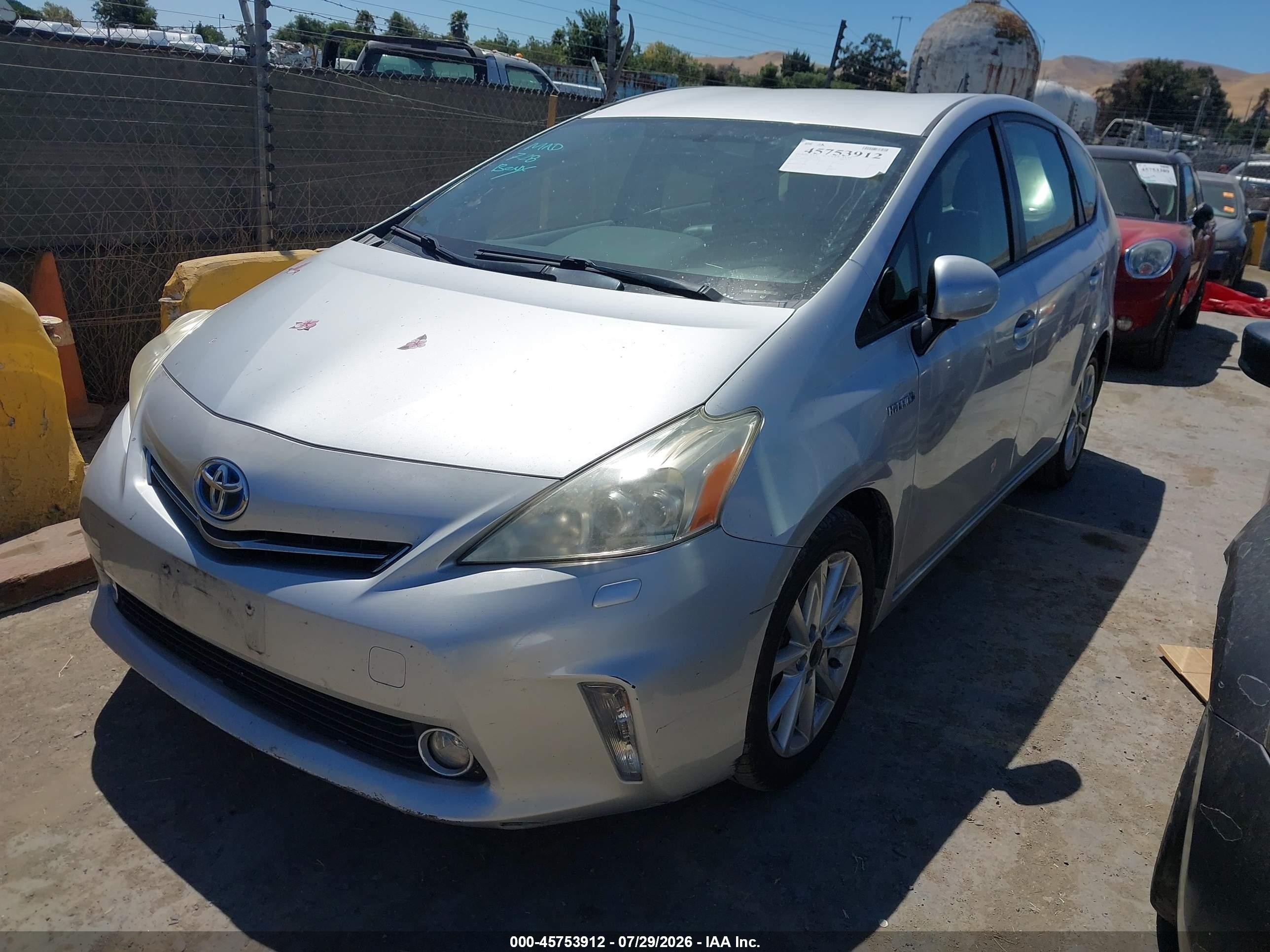 2013 Toyota Prius V Five Silver vin: JTDZN3EU7D3222609