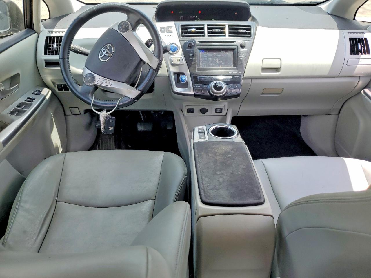 2013 Toyota Prius V Five Silver vin: JTDZN3EU7D3245047