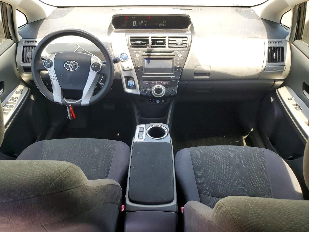 2013 Toyota Prius V Two Green vin: JTDZN3EU7D3247686