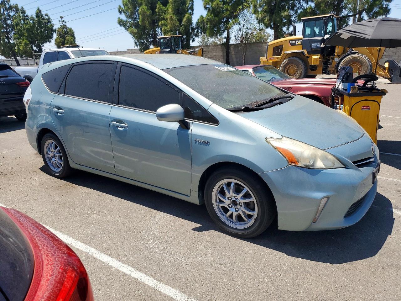 2013 Toyota Prius V Two Green vin: JTDZN3EU7D3247686